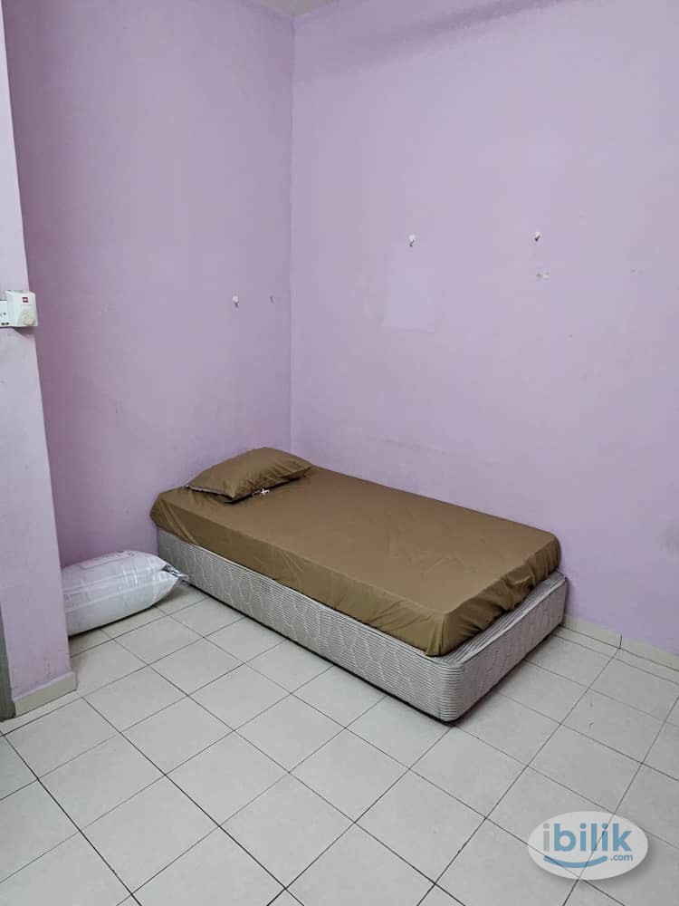 Medium size Room at Casa Suria, Batu 9 Cheras - Image 2
