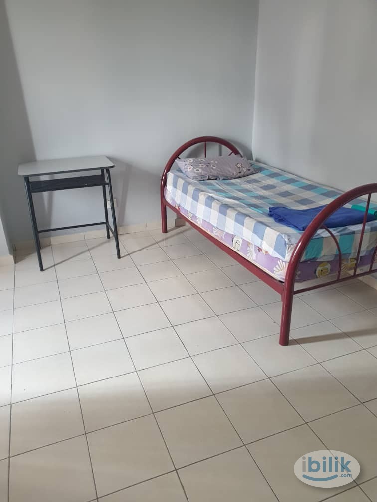 Medium size Room at Casa Suria, Batu 9 Cheras - Image 3