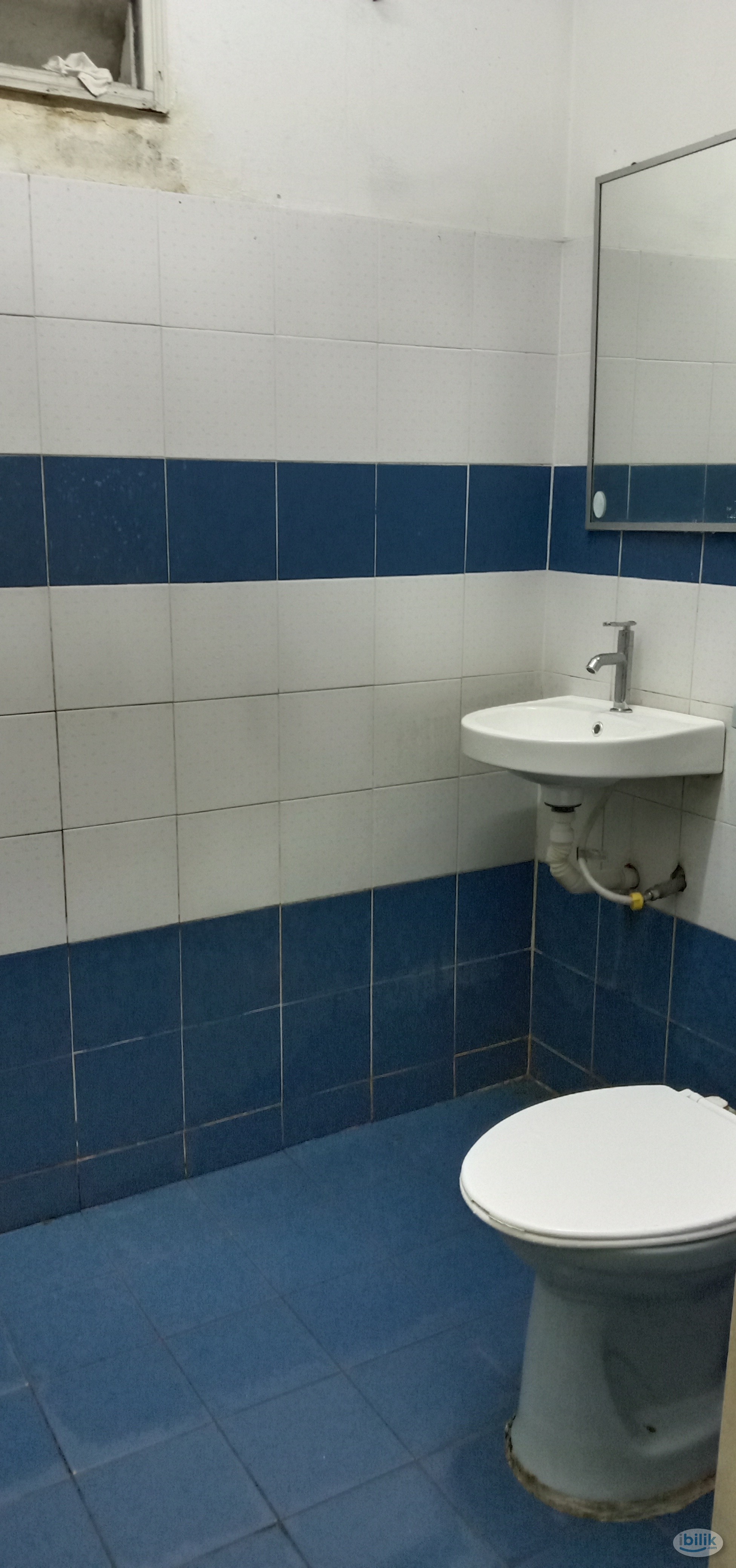 Middle Room at USJ 6, UEP Subang Jaya - Image 5