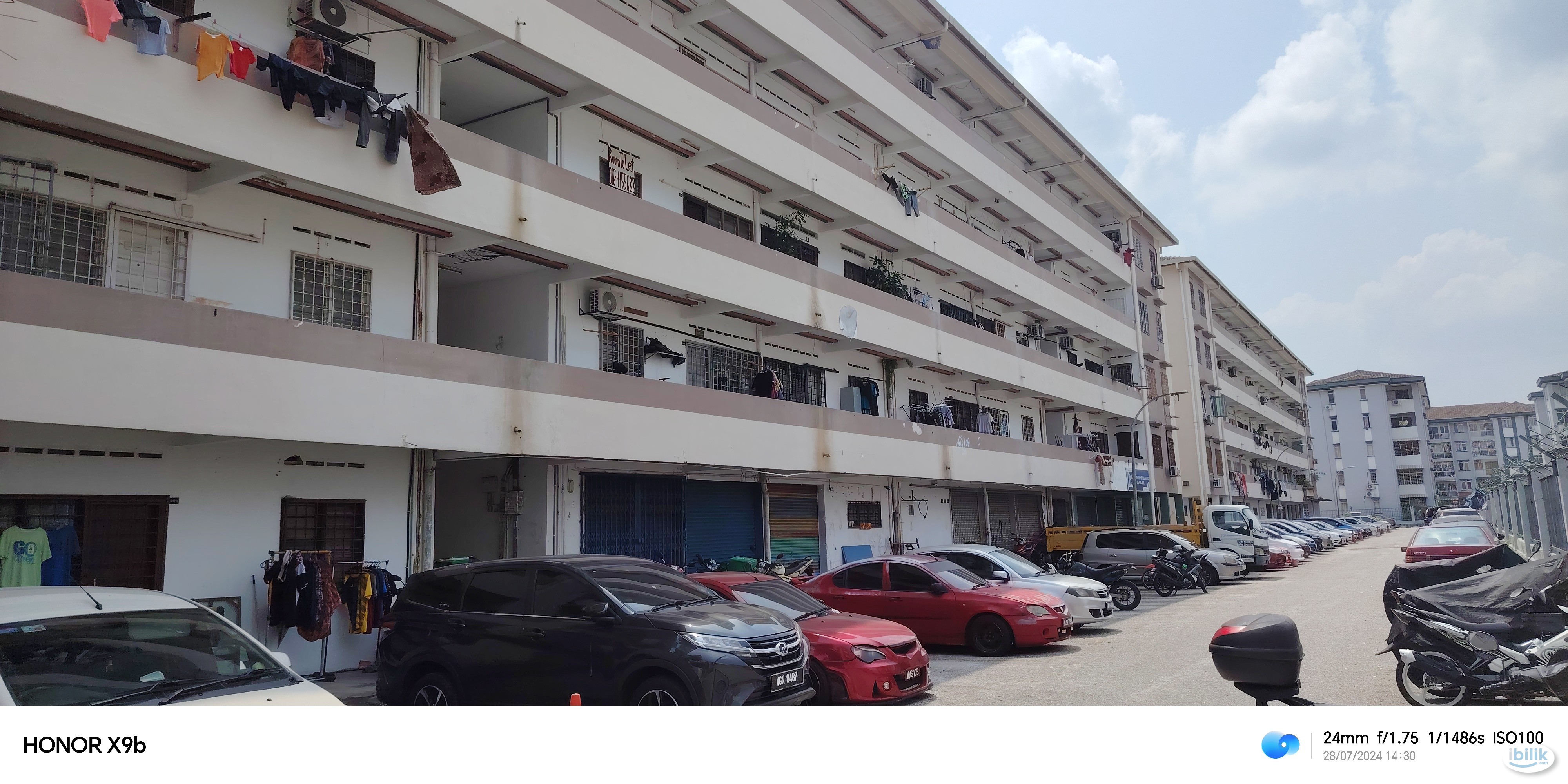 Middle Room at Goodyear Court 6, UEP Subang Jaya - Image 3