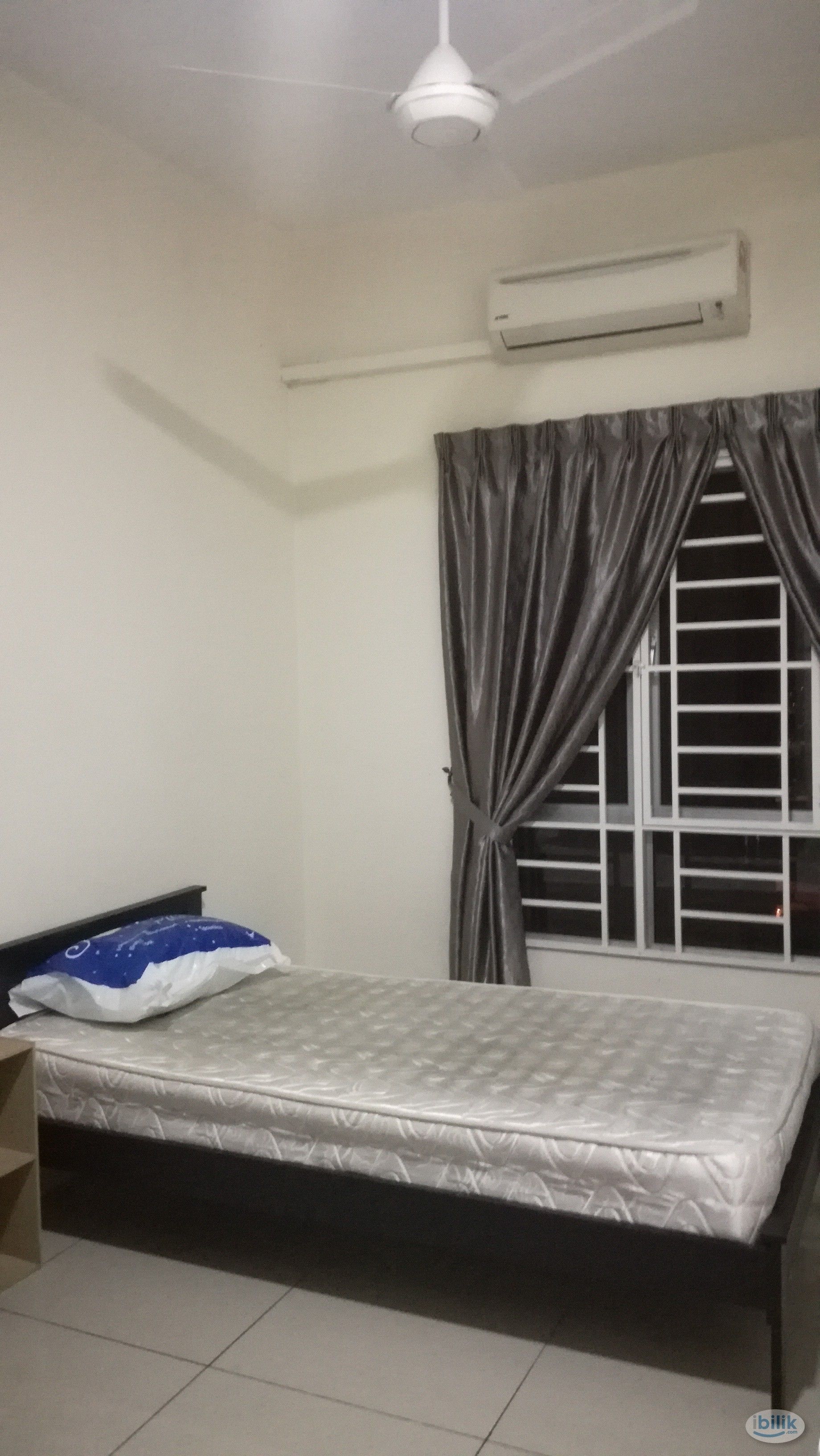 OUG Parklane Block E medium room - Image 3