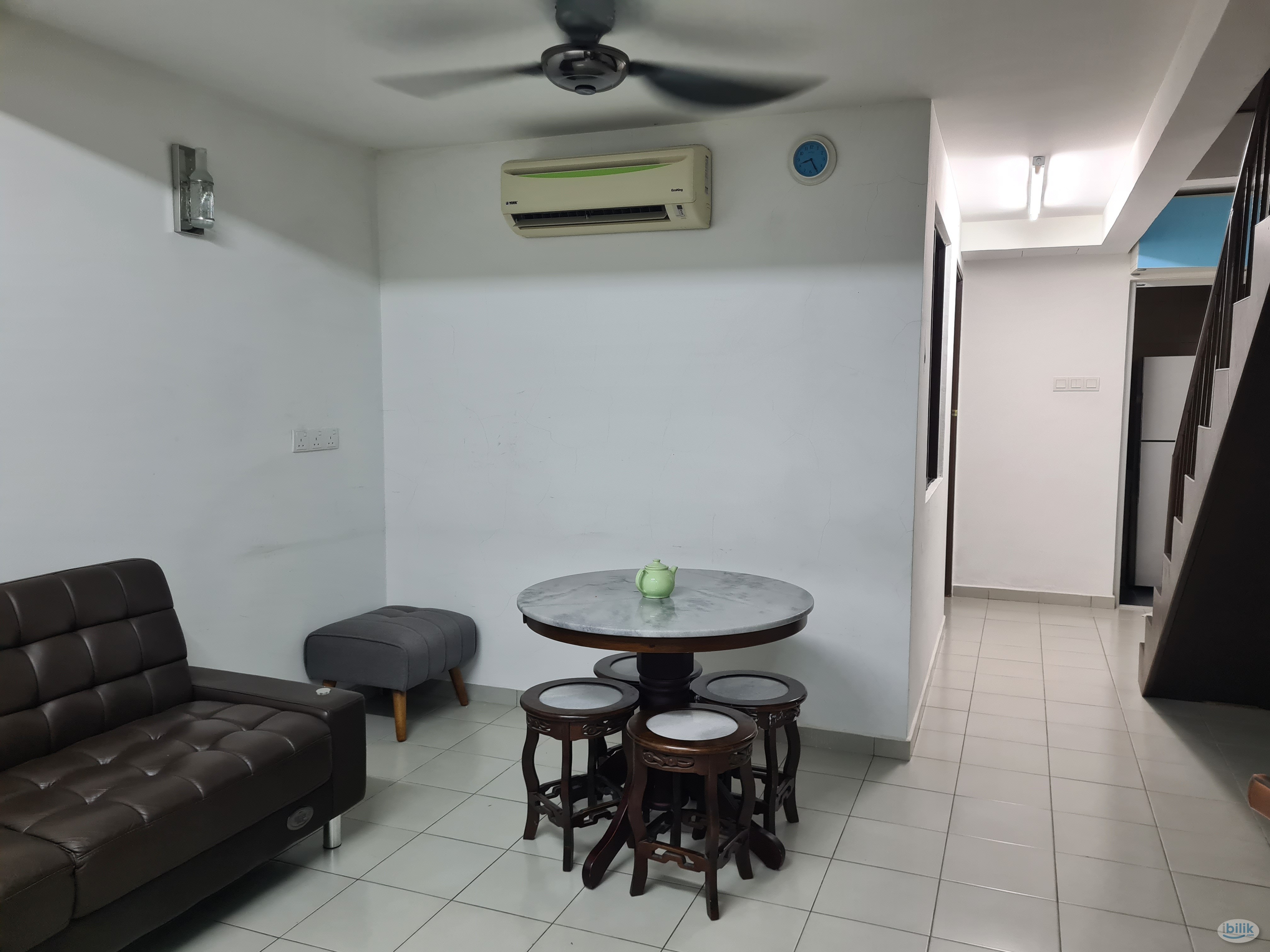 Middle Room at Desa Setapak, Setapak - Image 5