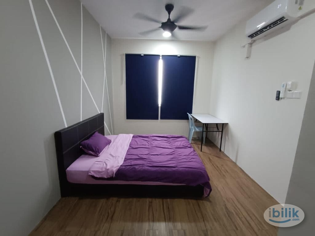 Ladies Unit Master room at 737 Gembira Residence. - Image 2