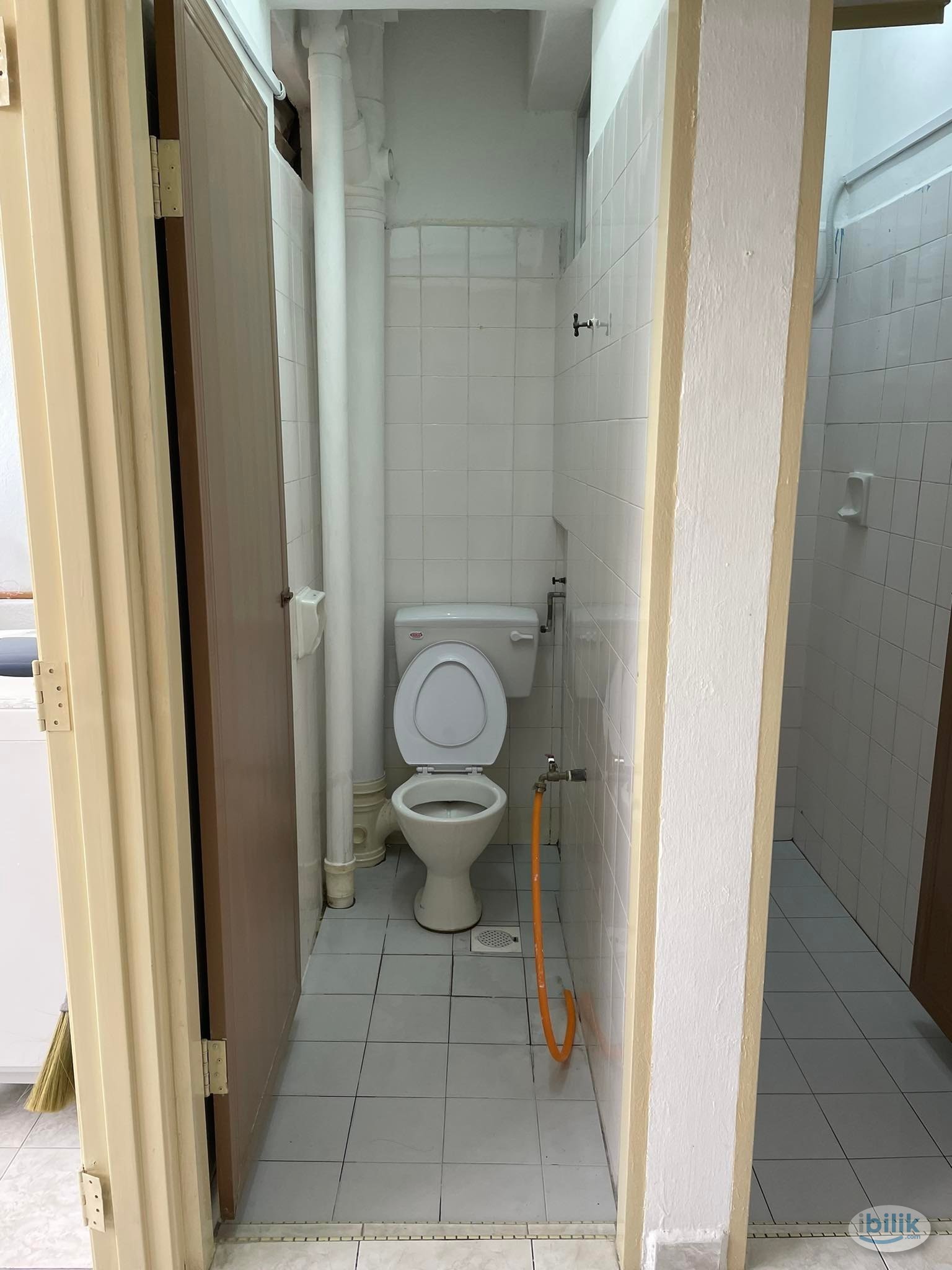 🏠 Modern & Spacious King Room @ Jelutong | RM600/month | 600Mbps WiFi | Chinese Male Only 🌟 - Image 2
