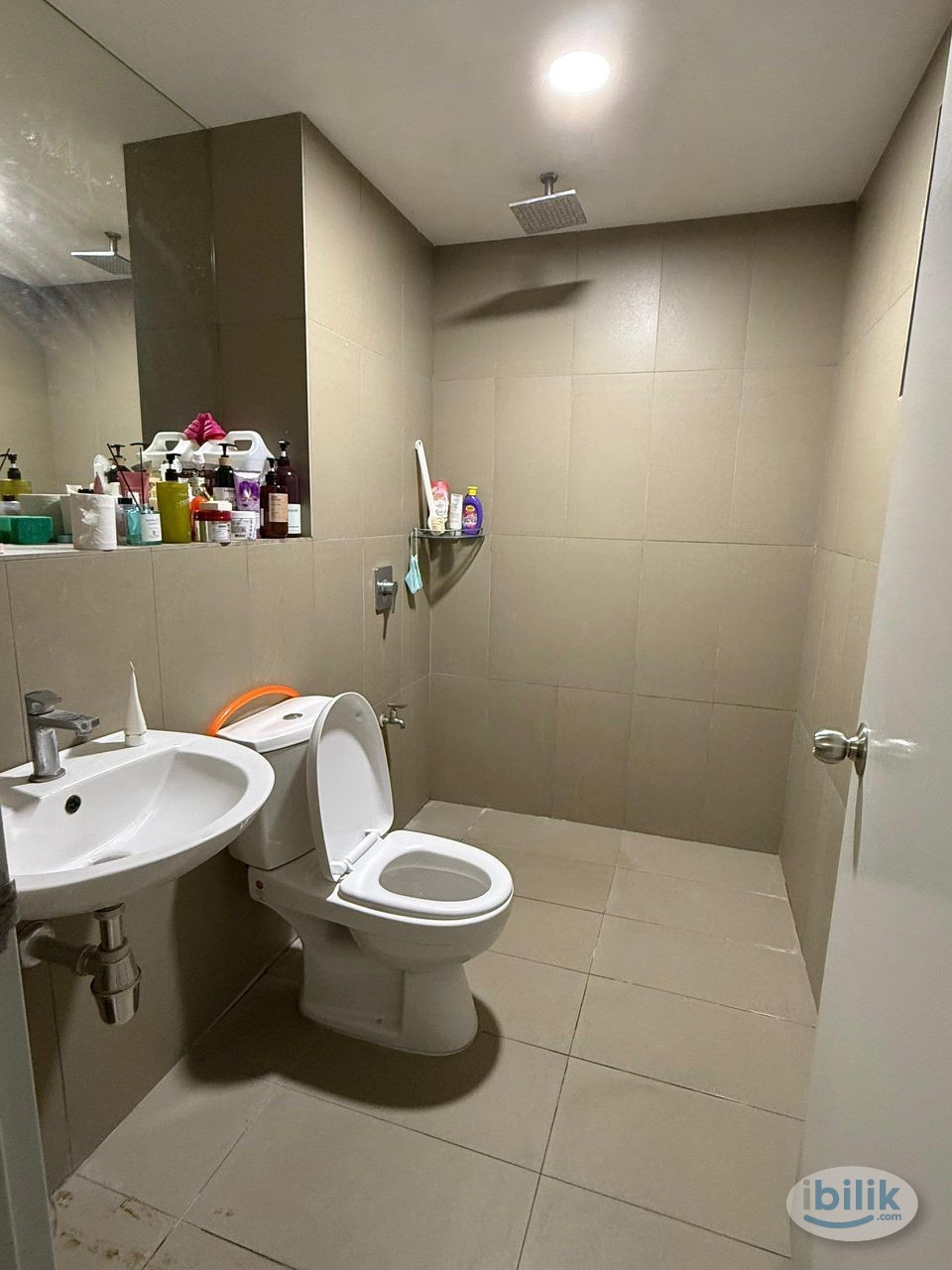 Master Room at Midfields 2, Sungai Besi - Image 4