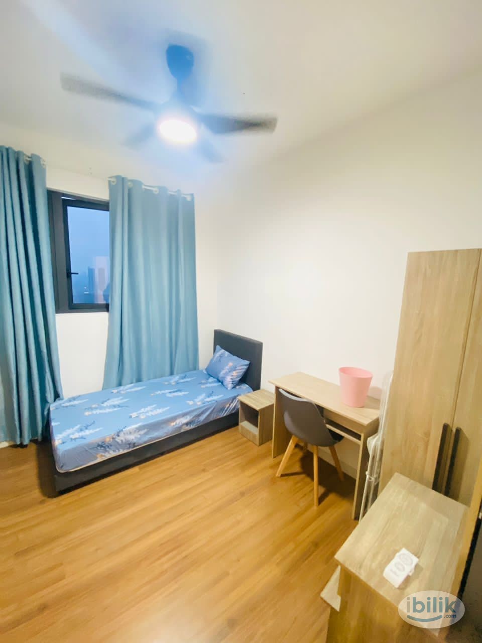 M Vertica Middle Room Lady Unit, 4 min walk to LRT/MRT Maluri - Image 1