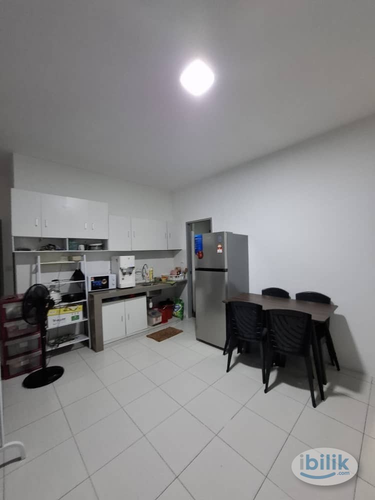 M Vertica Middle Room Lady Unit, 4 min walk to LRT/MRT Maluri - Image 2