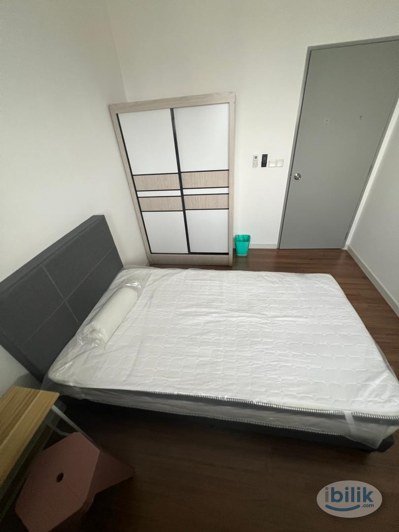 M Vertica Middle Room Mixed Gender Unit, 4 min walk to LRT/MRT Maluri - Image 1