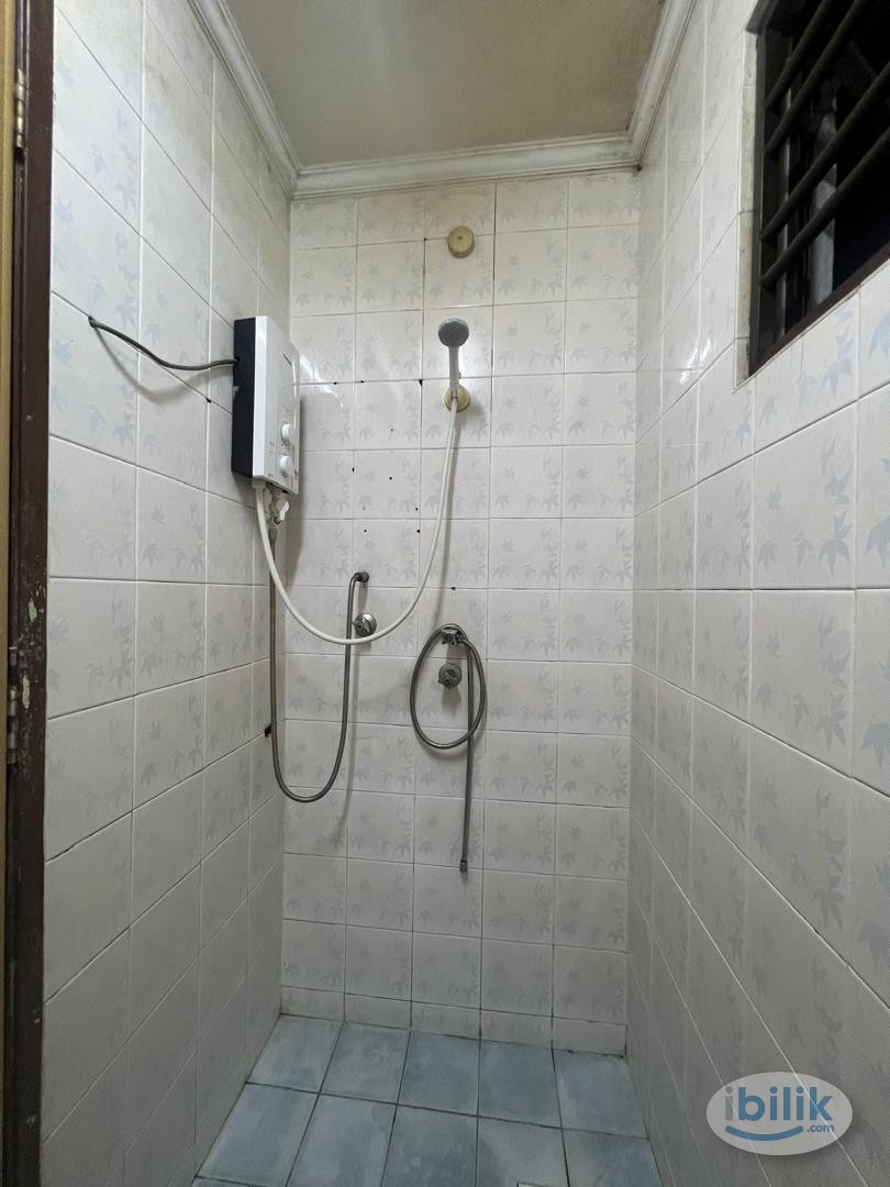 Middle Room at Bandar Utama, BU6 (Zero Deposit) - Image 2