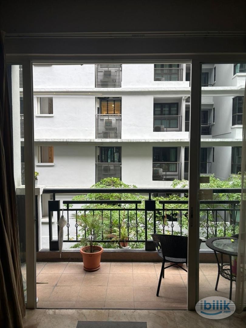 Middle Room at Taman U Thant, Kuala Lumpur - Image 3
