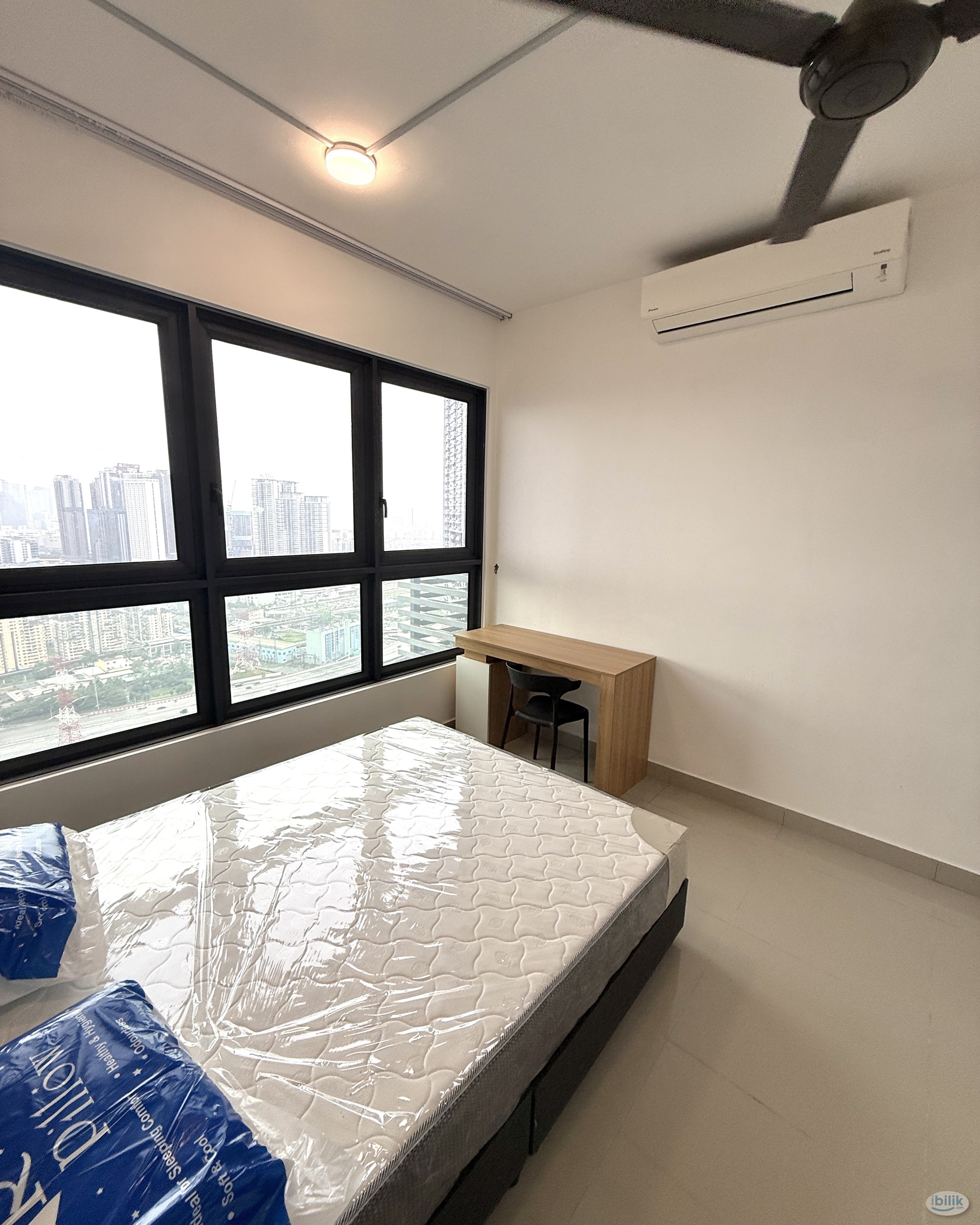 NEW FURNISHED UNIT❗5 MINS WALK TO MRT/LRT MALURI🚇Middle Room at M Vertica KL City Residences, Cheras - Image 1