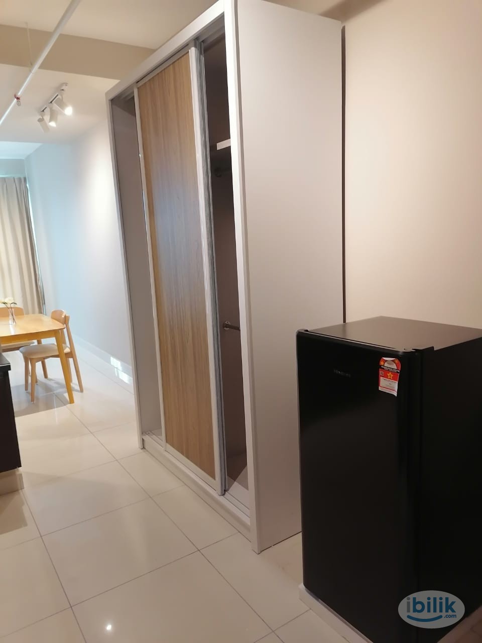 Fully furnished studio at Edumetro, USJ - Image 4