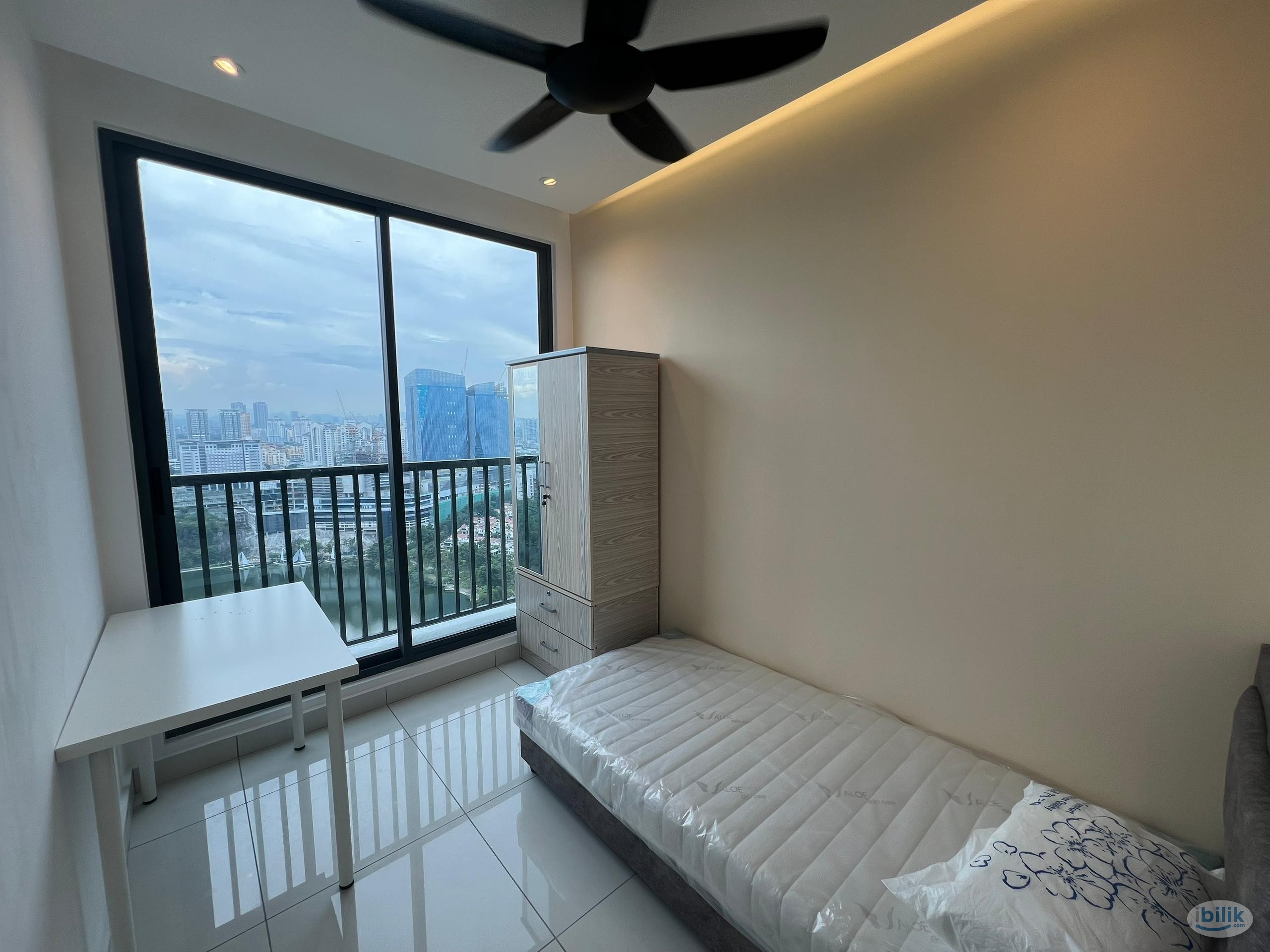 Fully furnished studio at Edumetro, USJ - Image 2