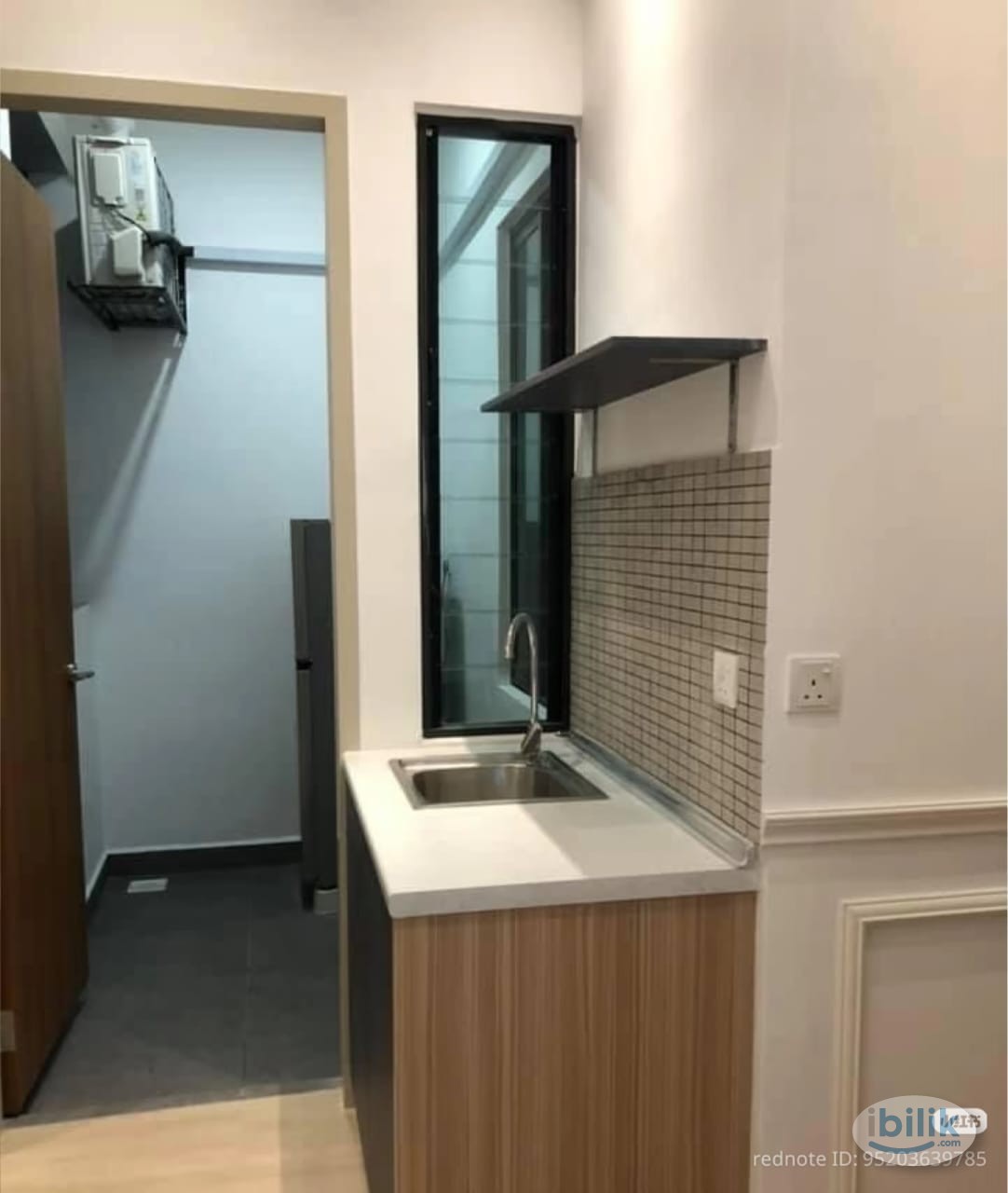 Female unit - Image 1