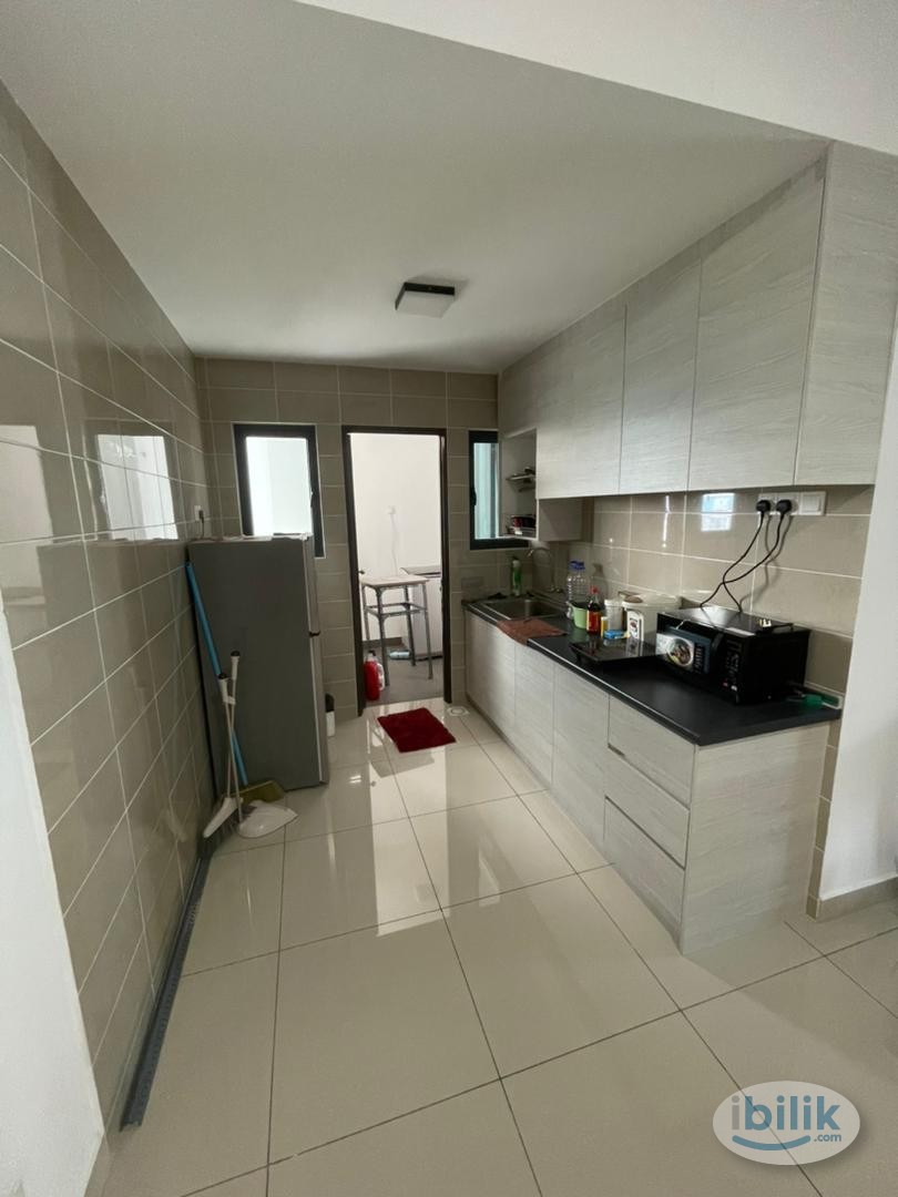 Single Room at Landmark I, Bandar Sungai Long - Image 4