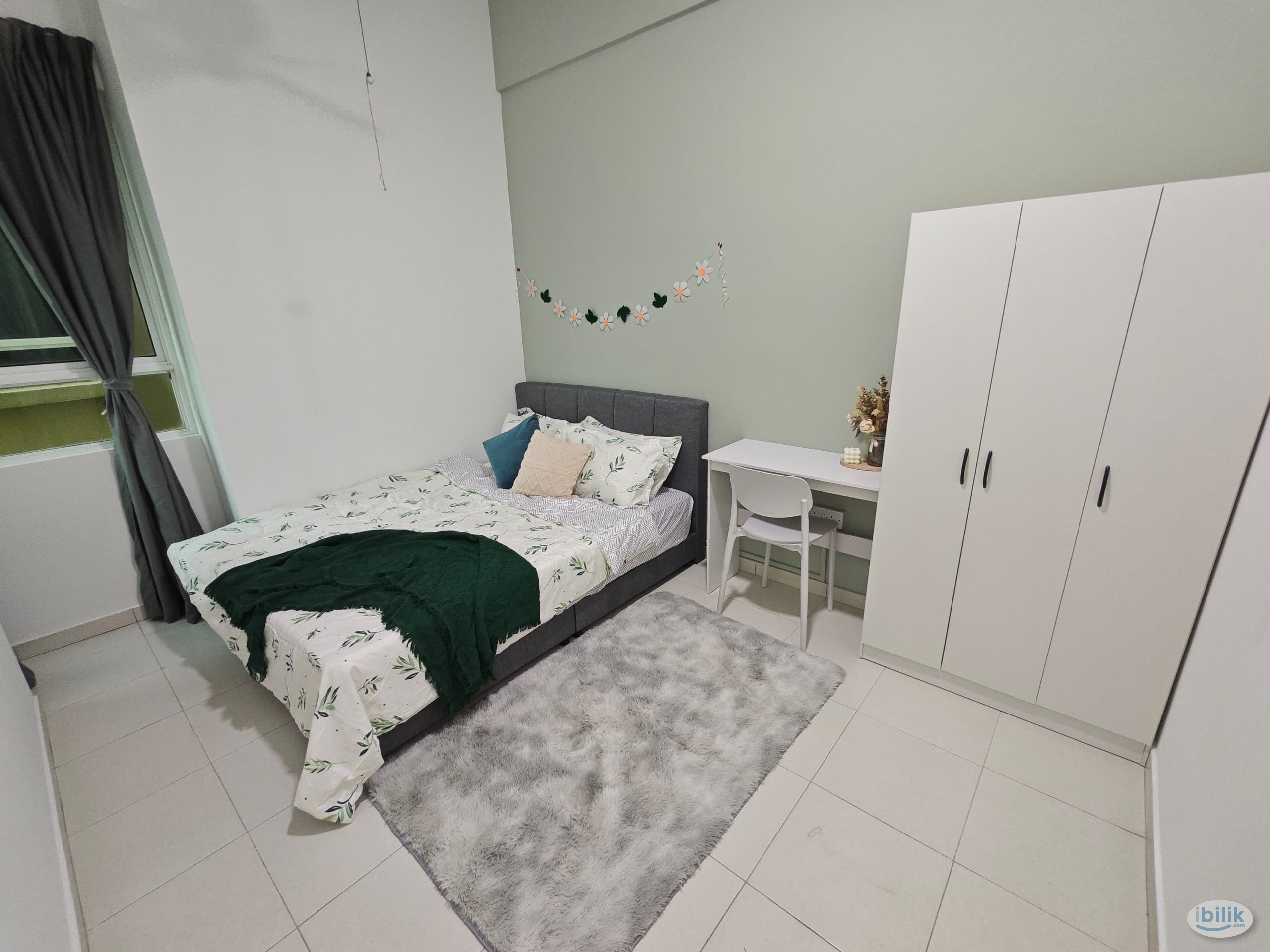 [Female unit] Middle Room at Bayan Lepas, Penang - Image 1