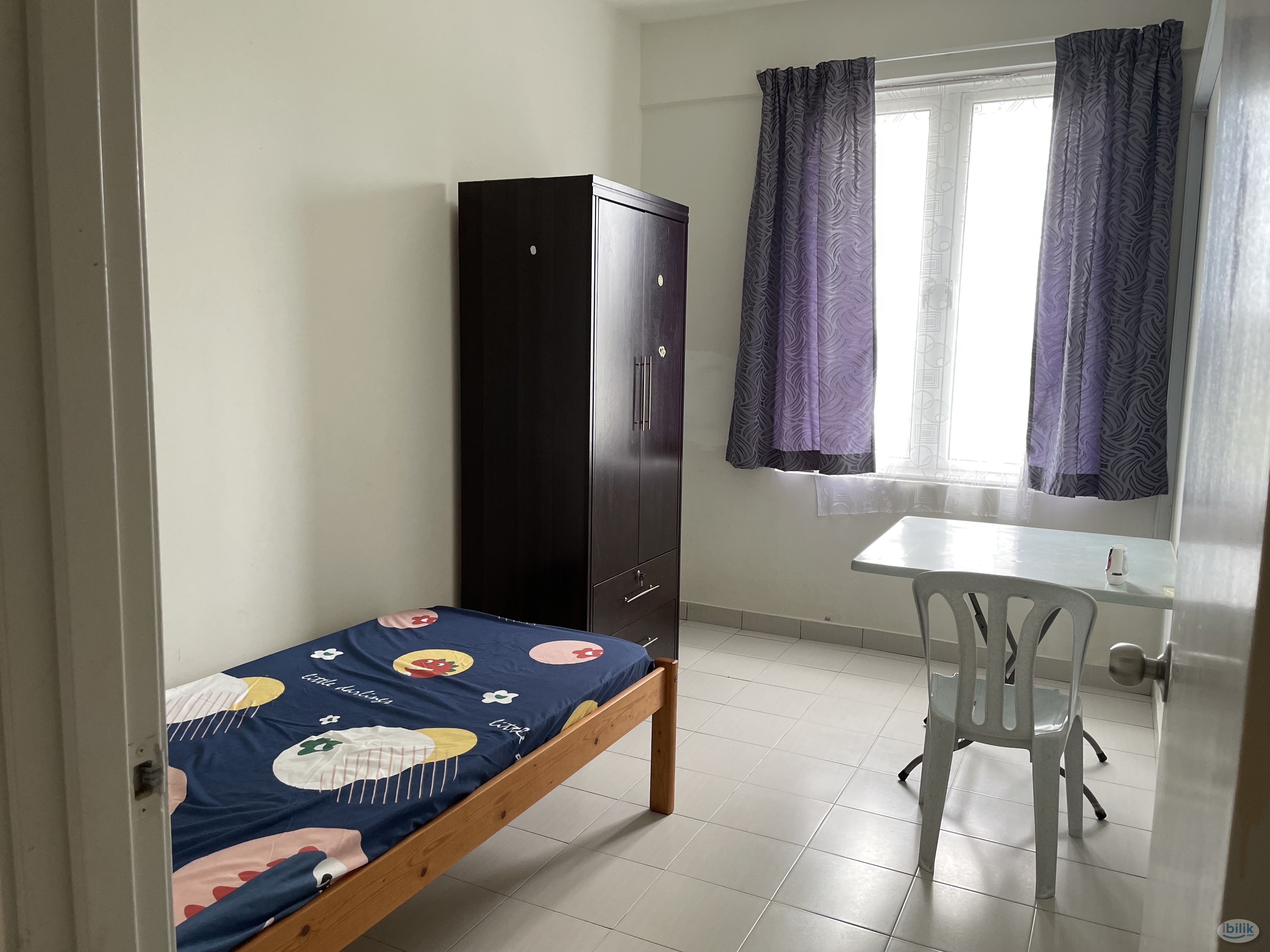 Middle Room at Bandar Melaka, Melaka - Image 1