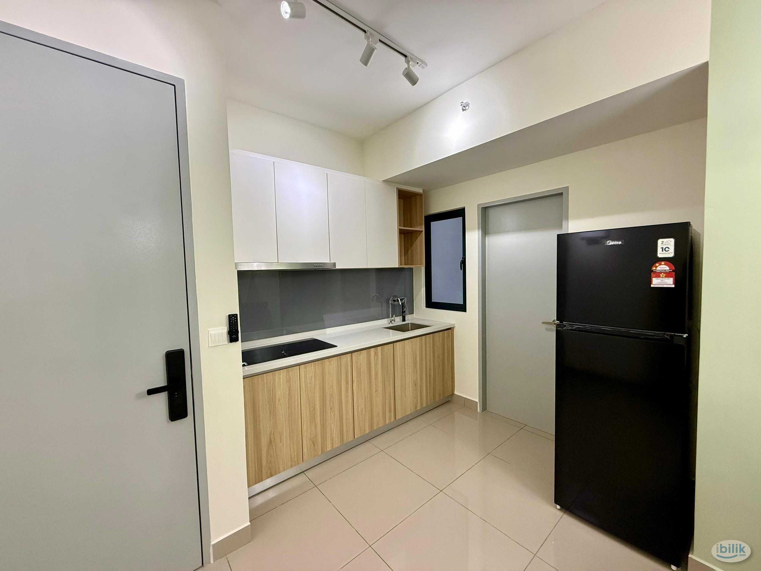 FEMALE MASTER ROOM with FULLY FURNISHED 【M LUNA, KEPONG】 - Image 3