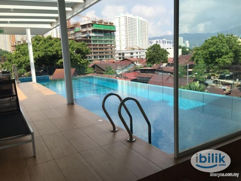Middle Room at Ardmore Residence, Jelutong - Image 2