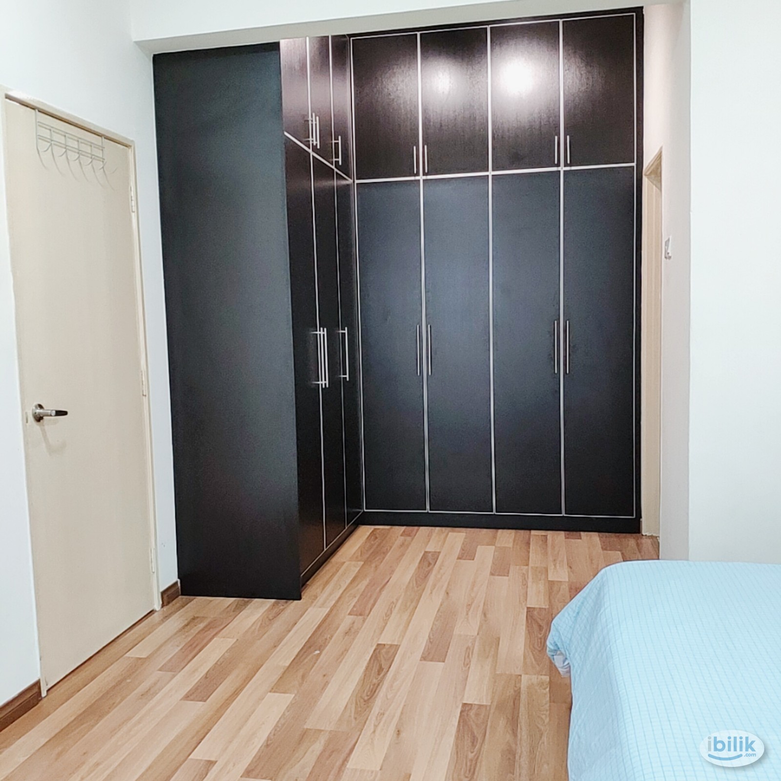Master Room, Cool Aircon at Bayan Villa, Seri Kembangan near UPM, Olive Hill, IMU, TPM Pavilion Bukit Jalil, MINES, Hosp - Image 2