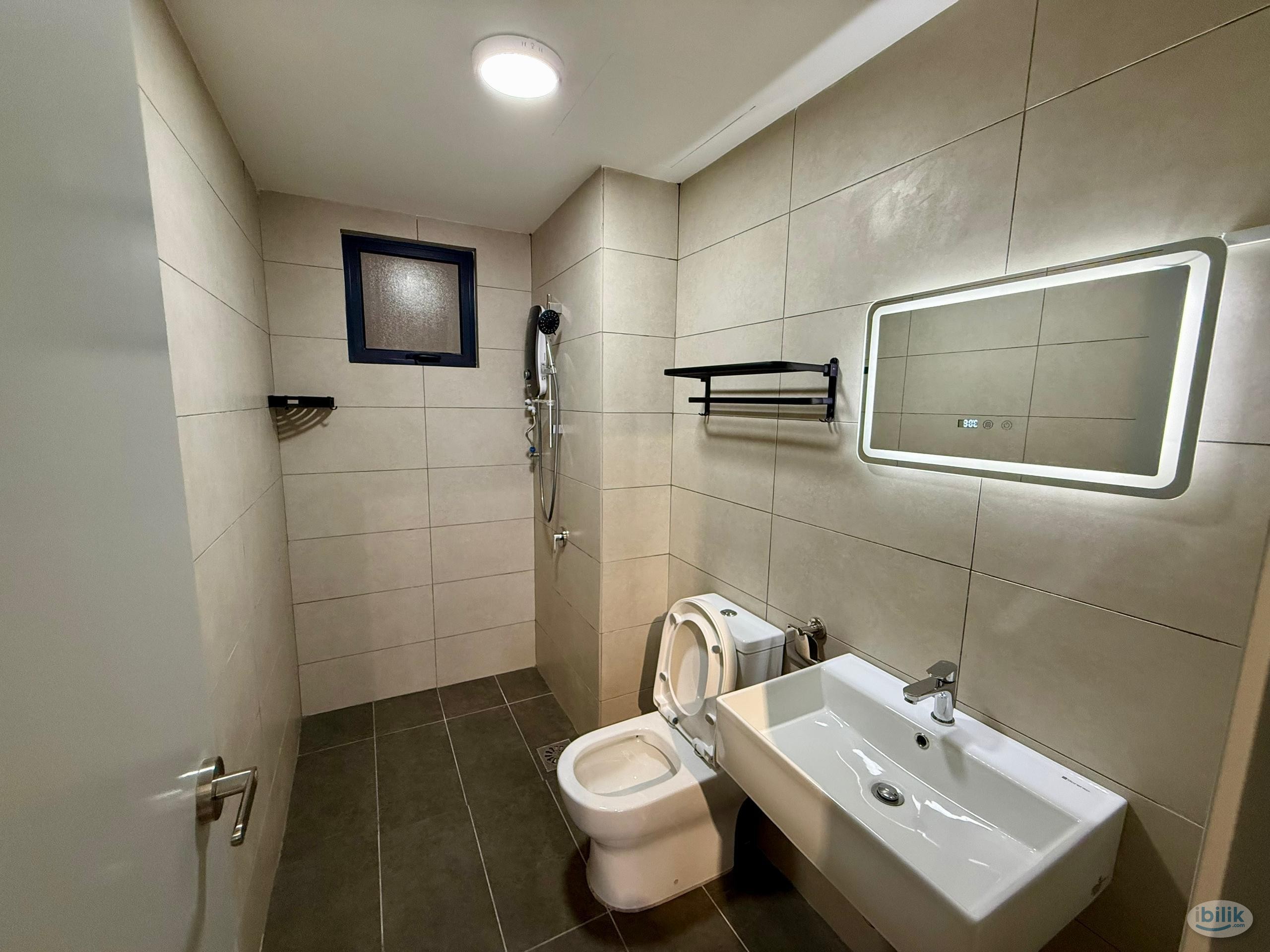 FEMALE SMALL ROOM with FULLY FURNISHED 【M LUNA, KEPONG】 - Image 3