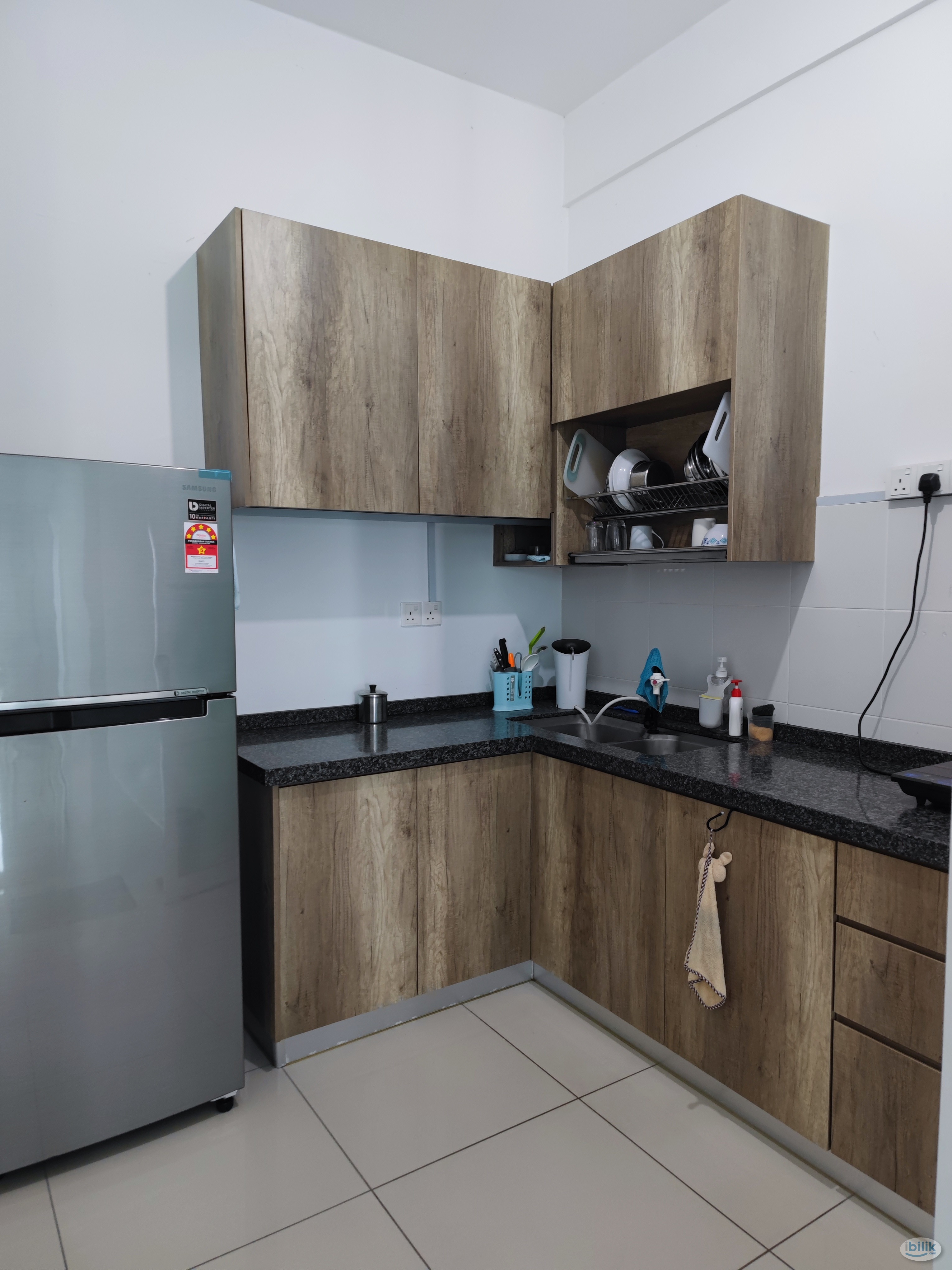 Middle Room at One Imperial, Sungai Ara - Image 5
