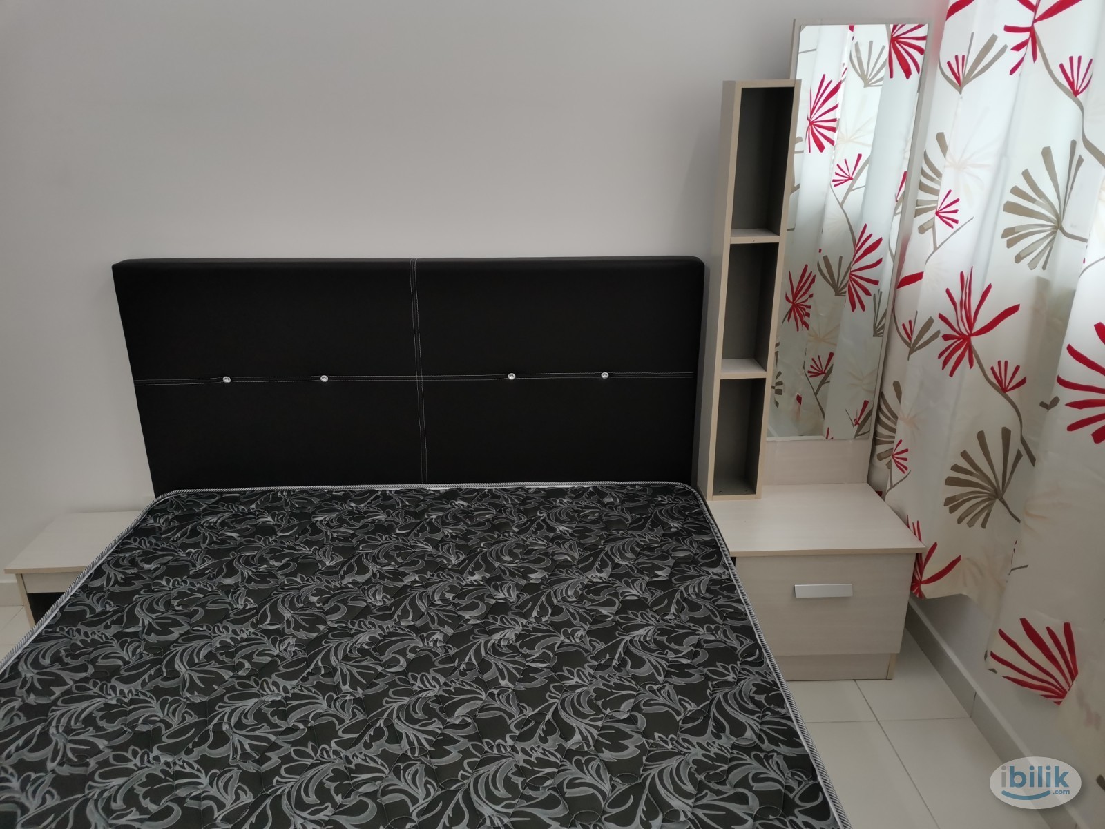 i-Santorini Aircond Fully Furnished Middle Room included utilities Share Bathroom MIX GENDER - Image 2