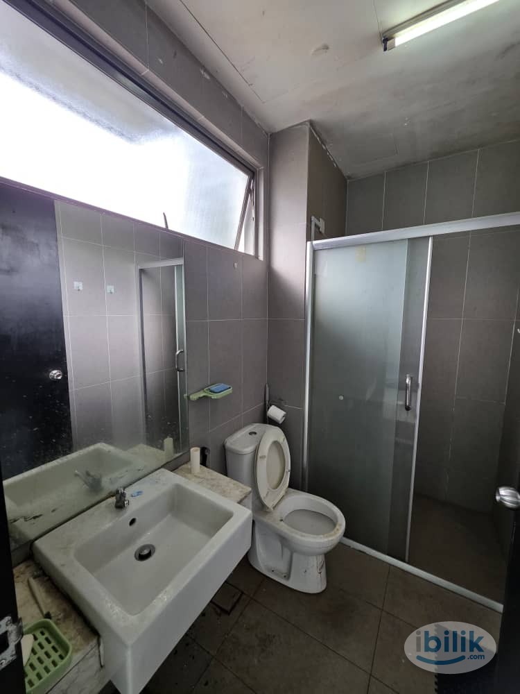 Looking for female tenant💃 Zero Deposit💸 Free High Speed Wifi🌐 - Image 4