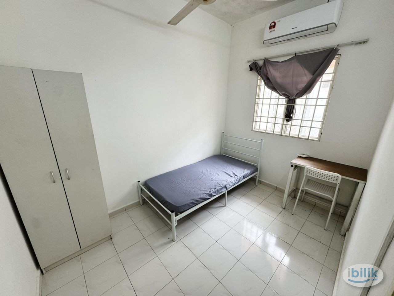 Comfy room at Setia Alam🏡 Looking for female only ❗ - Image 3