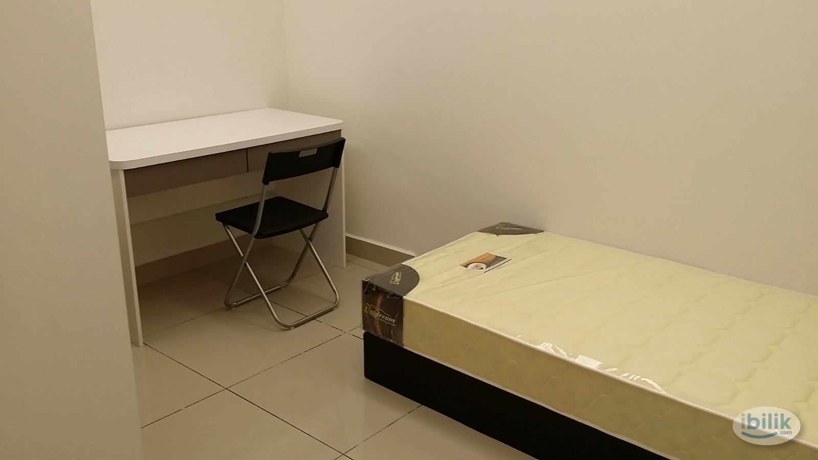 Impian Meridian Female Unit Room For Rent - Image 2
