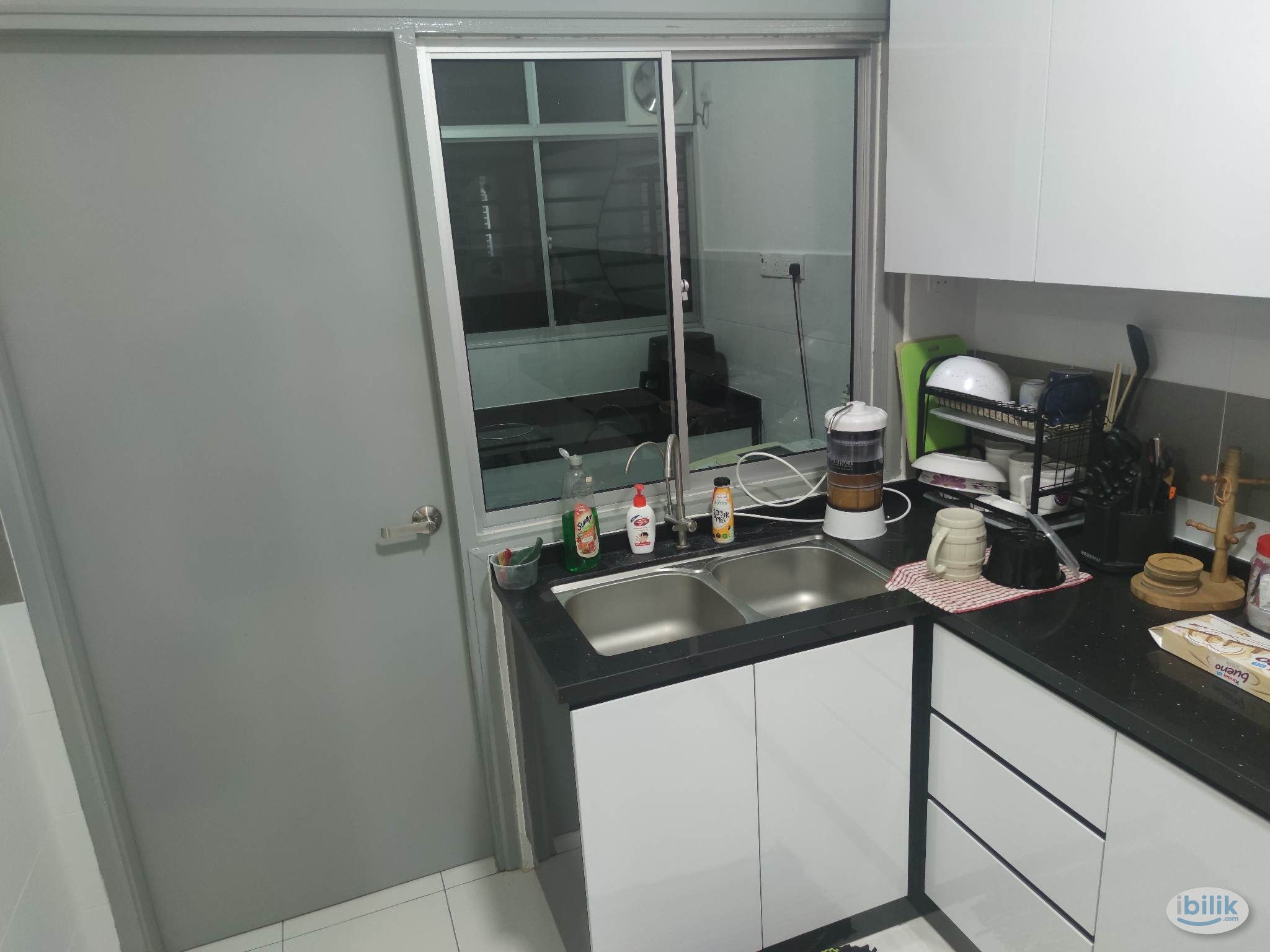 Master bedroom for rent - Image 3