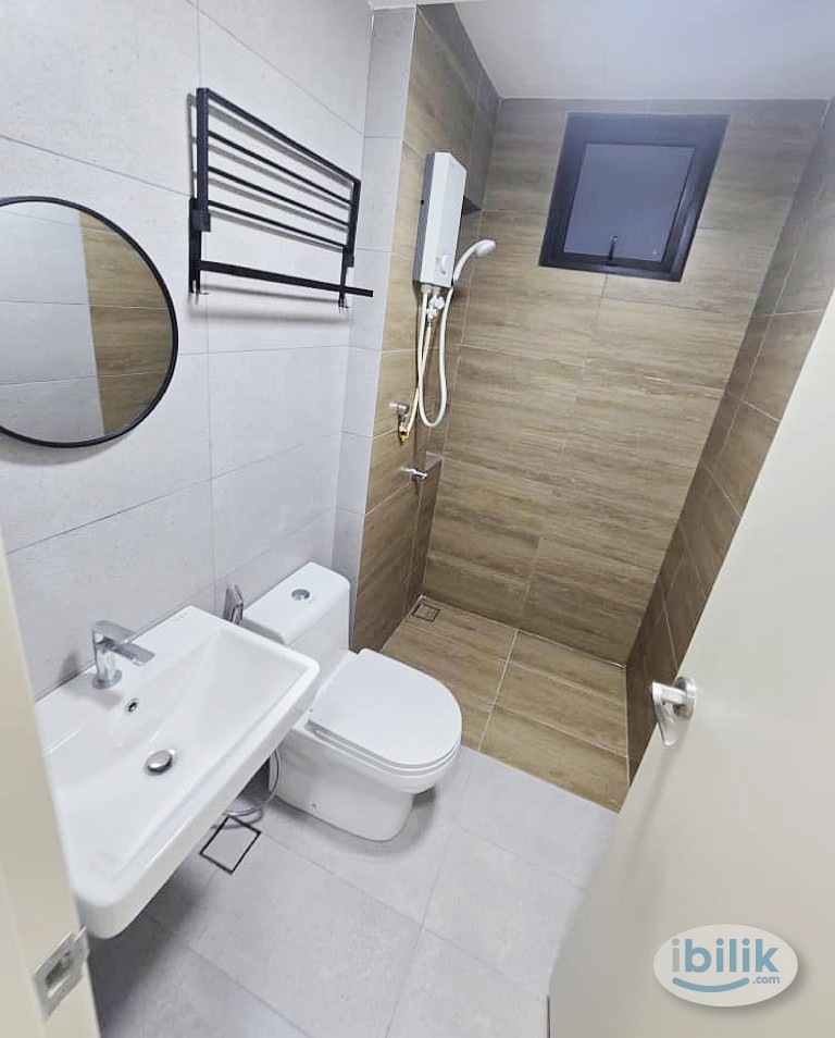 Vivo Executive Apartment Batu Kawan, Room For Rent - Image 5