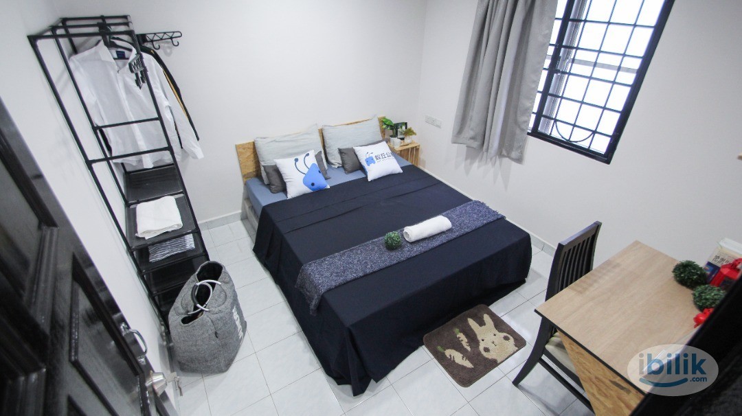 Middle Room at Salvia Apartment, Kota Damansara, NSK Giant, MRT Surian Ioi Damansara, Sunway Nexis Gizza Strand - Image 1