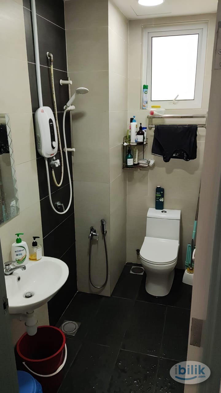 ✨ Cozy Small Room ✨ for rent at Pinnacle Sri Petaling - Image 3
