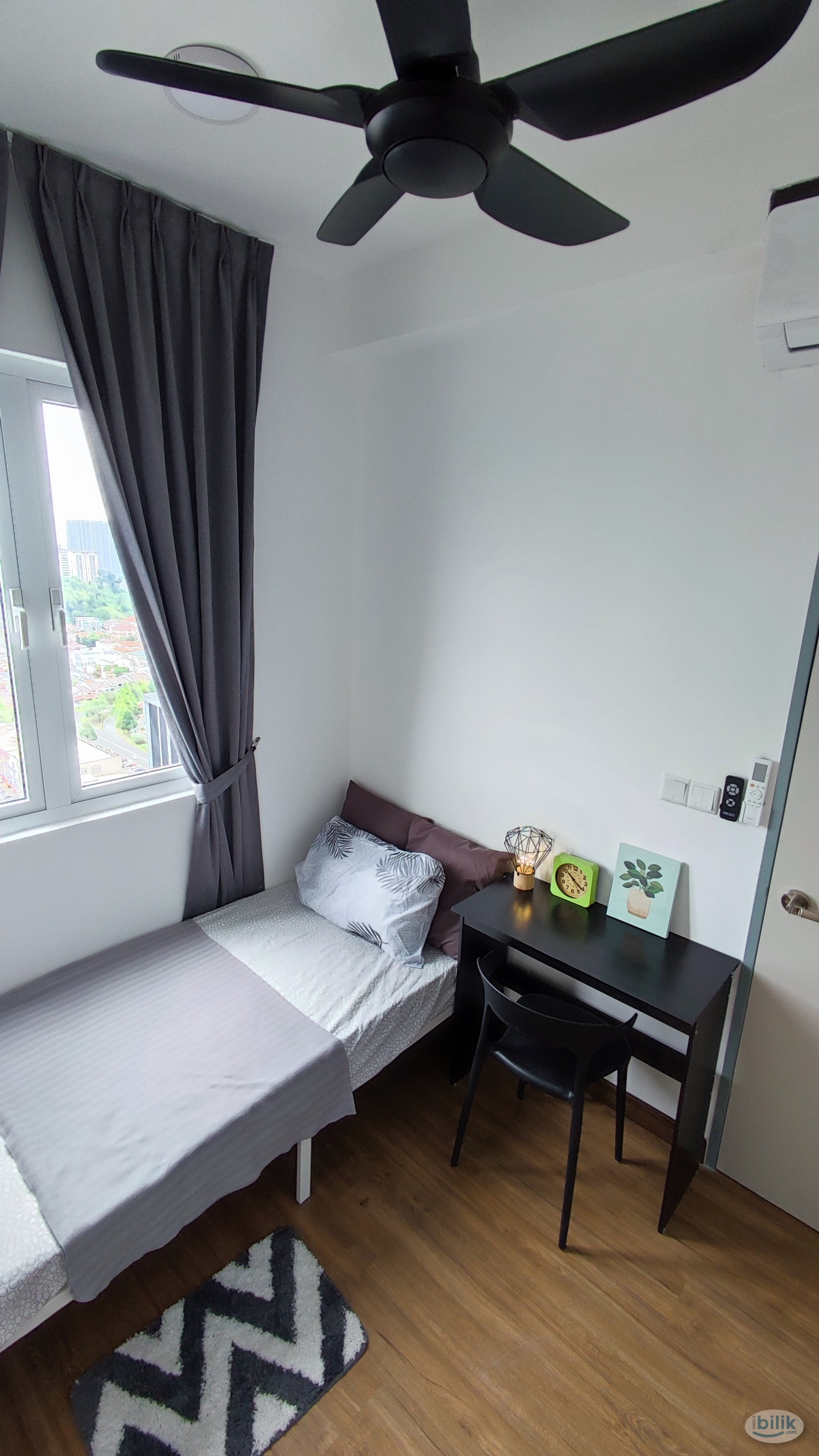 Single Room at Pinnacle, Sri Petaling - Image 1