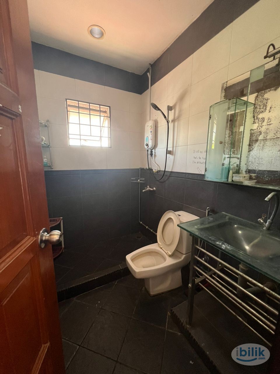 Affordable Single Room at Damansara Uptown - Image 3