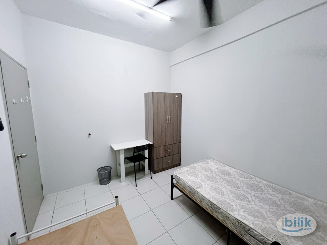 F/F Middle Room Free Wifi/Electric/Water @ Platinum Teratai - Image 2