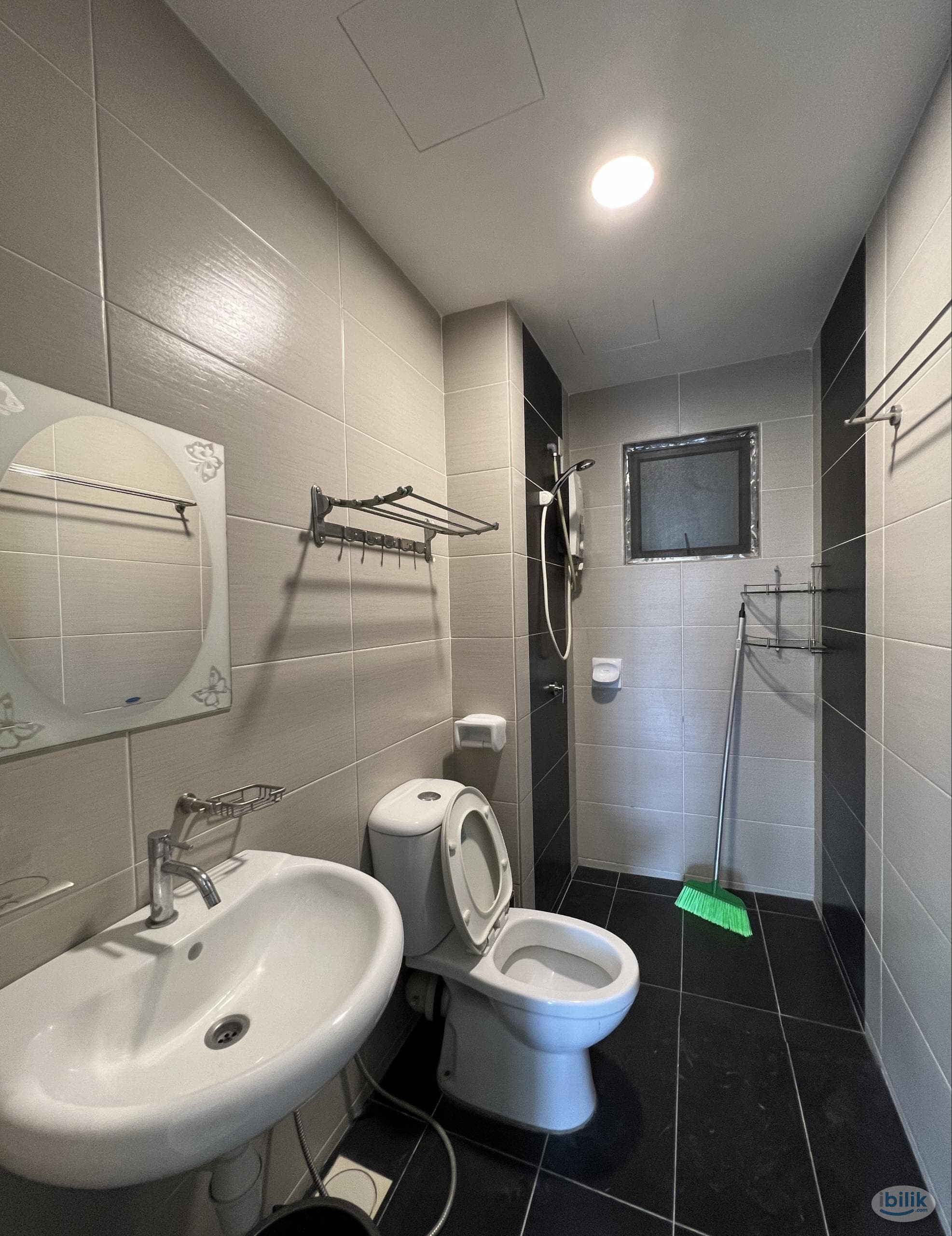 💥1 month deposit 💥 Fully Funish Couple Room ✅ - Image 5