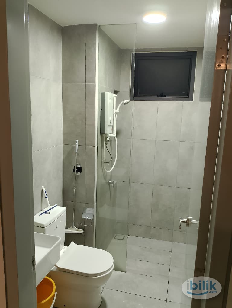 MIDDLE ROOM For RENT @ Emerald 9, Cheras - Image 2