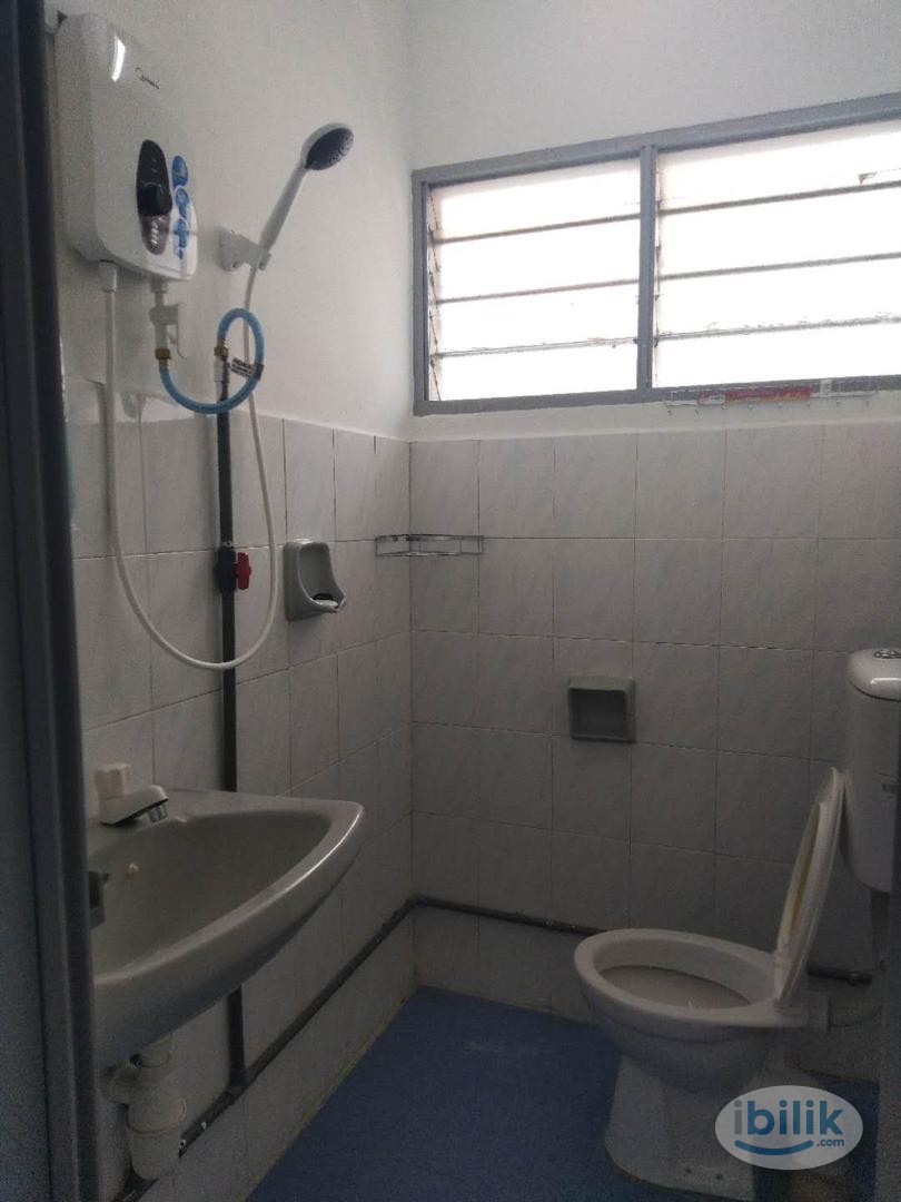 Master Room at Kota Laksamana Utama, Bandar Melaka - Image 4