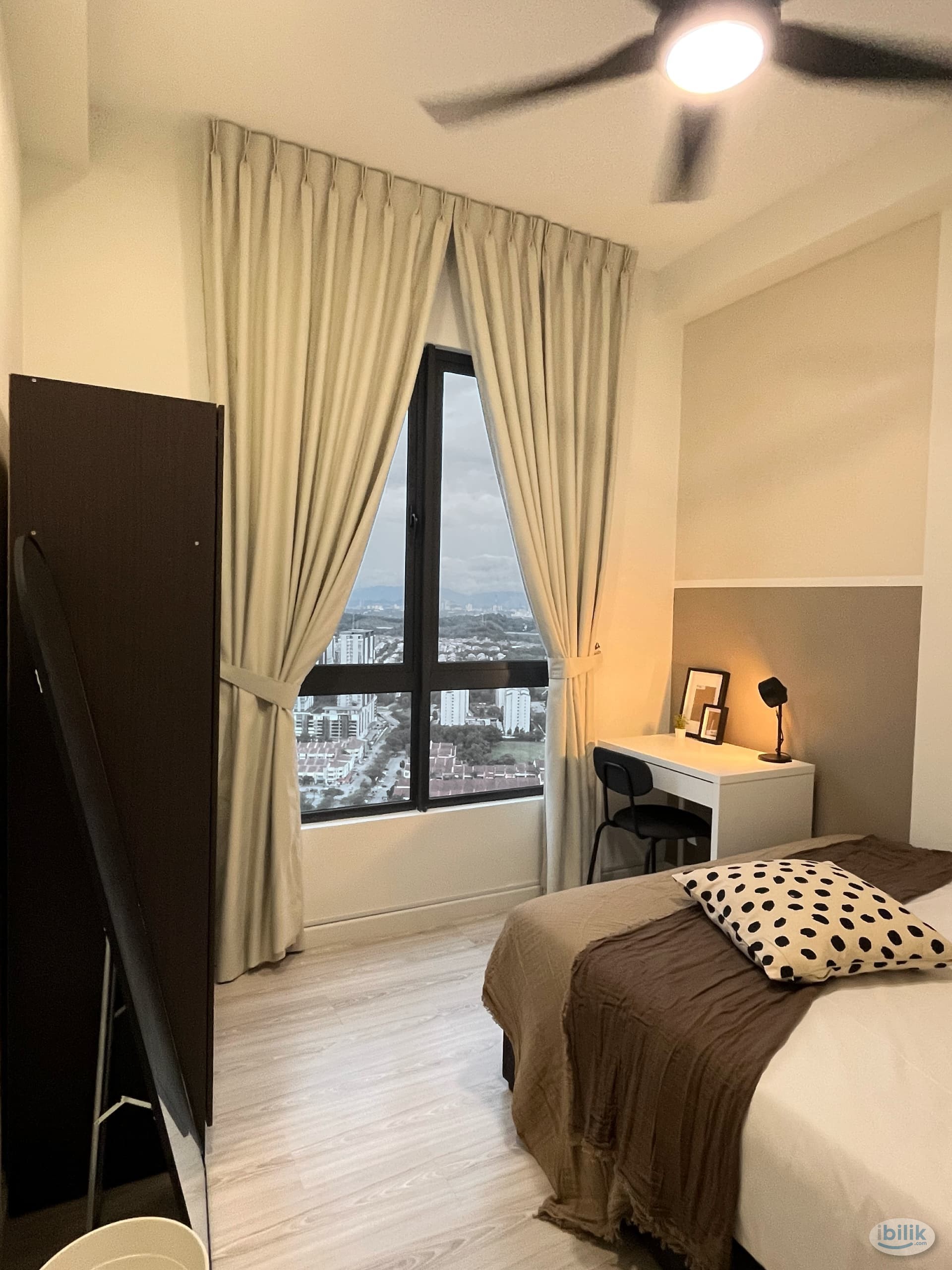 Middle Room | Meta Residence| 300 metres to MRT Putra Permai - Image 2