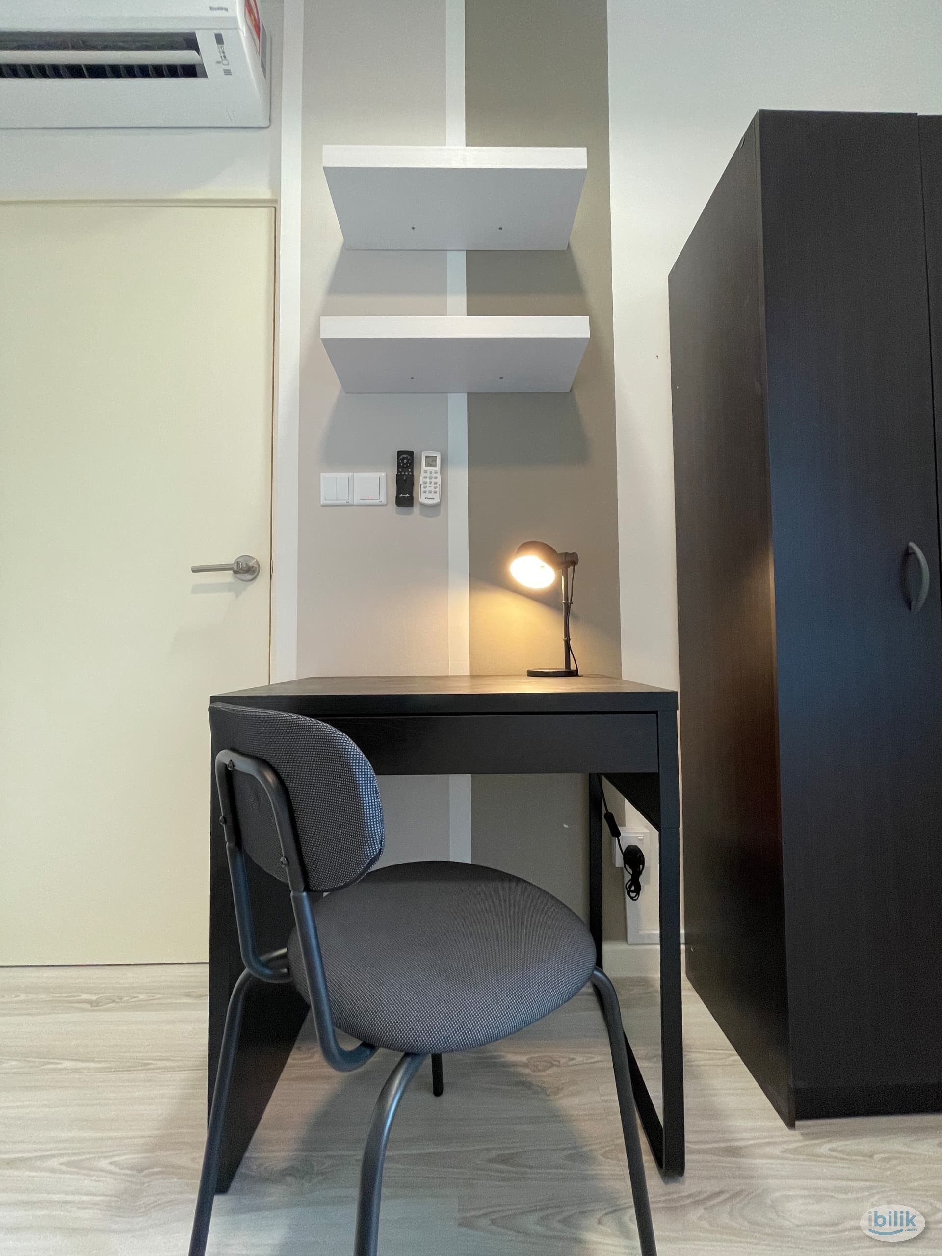 Middle Room | Meta Residence| 300 metres to MRT Putra Permai - Image 3
