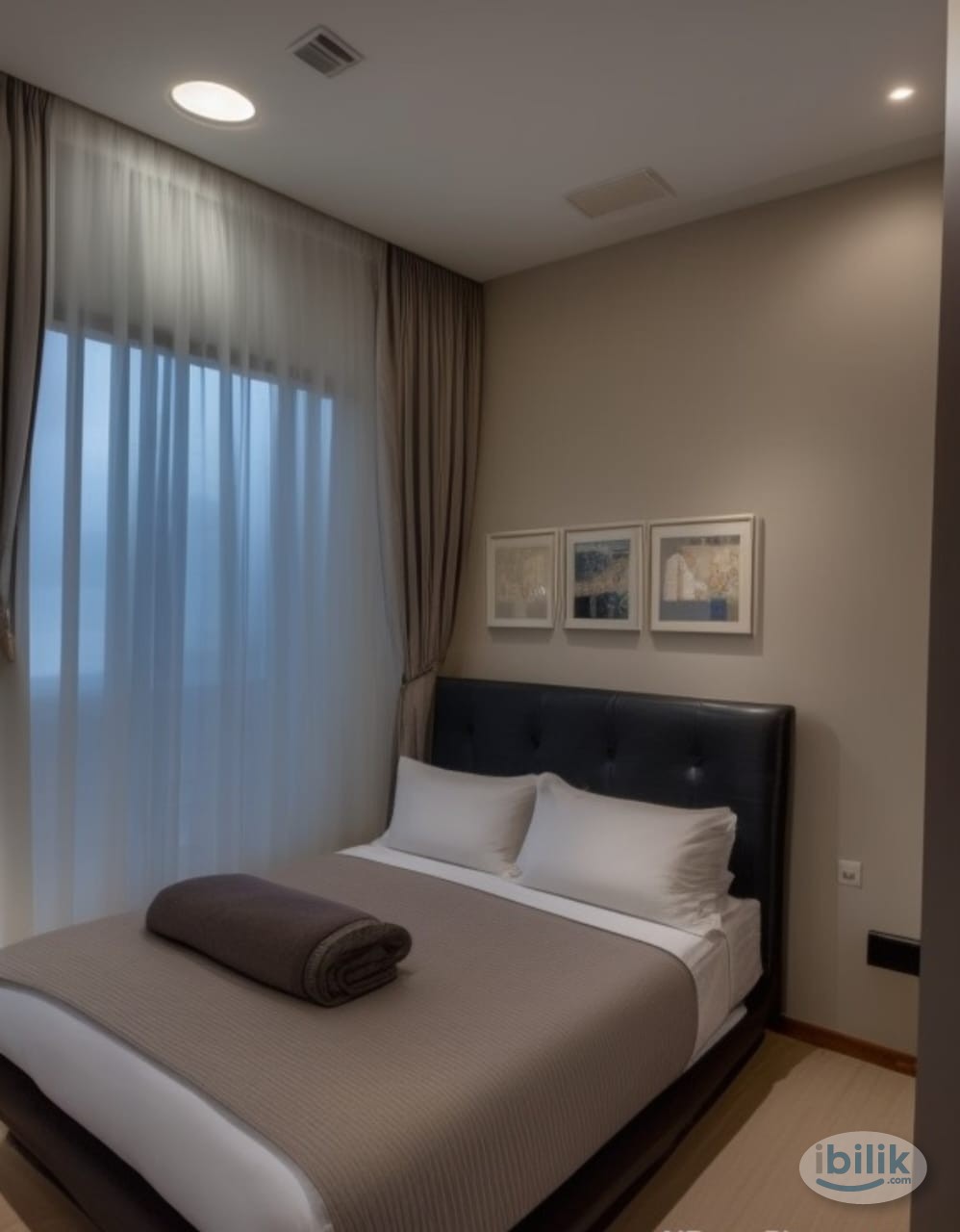 Walking Distance to MRT Station - Image 2