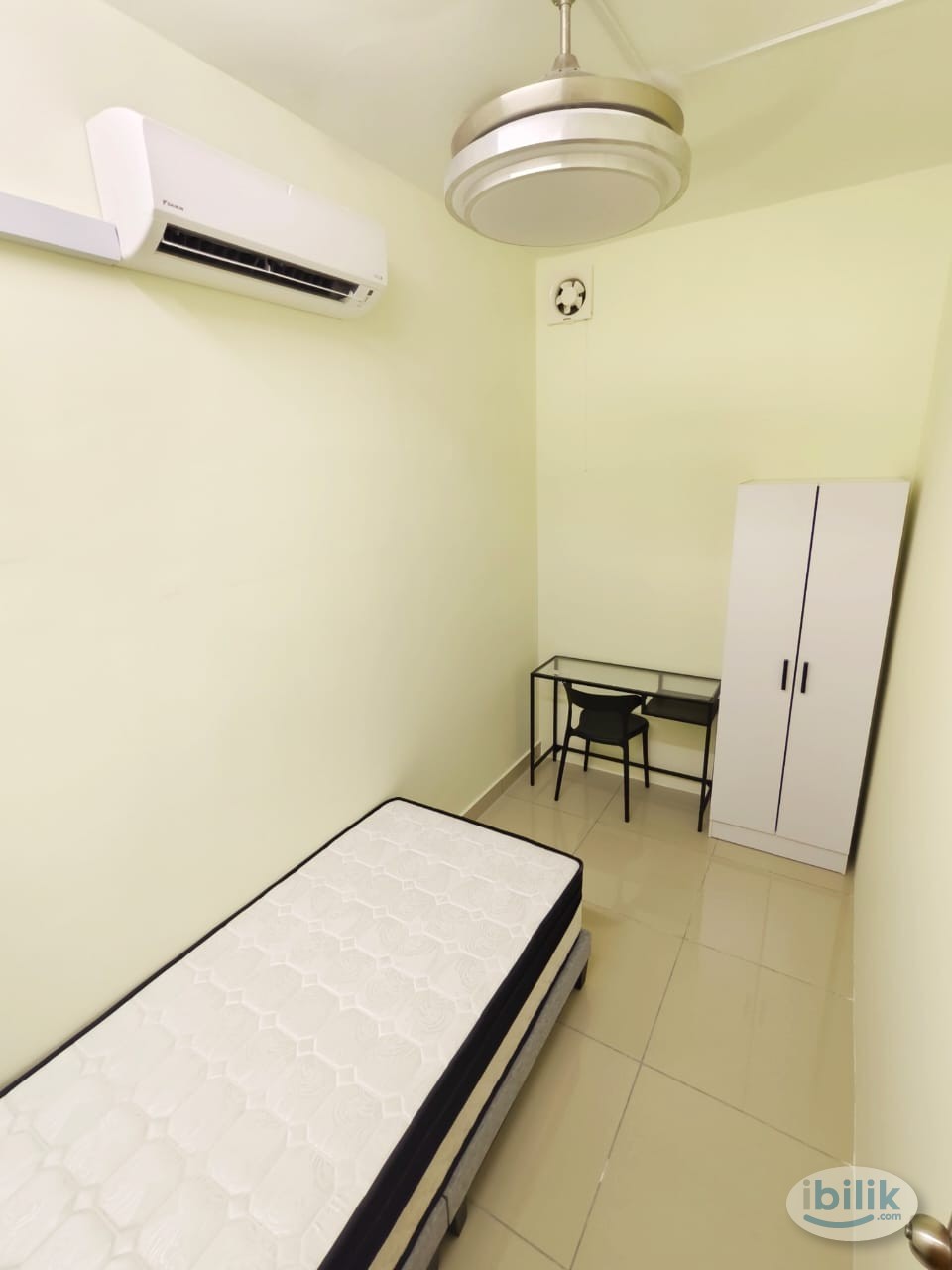 Small Room for Rent OUG Parklane Old Klang Road near Bukit Jalil Puchong Petaling Jaya LRT - Image 1