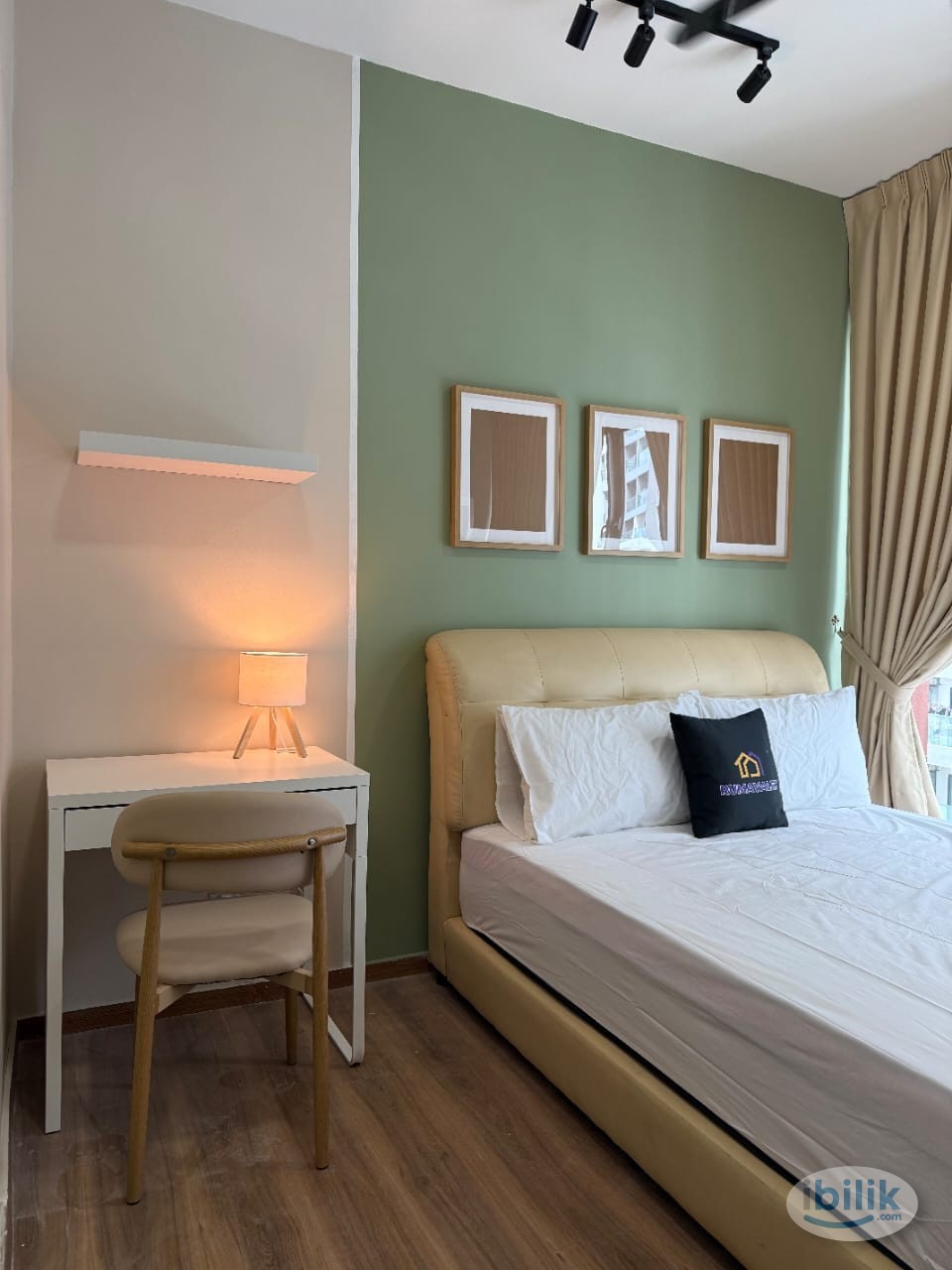 Master Room at Amerin Residence, Balakong - Image 4