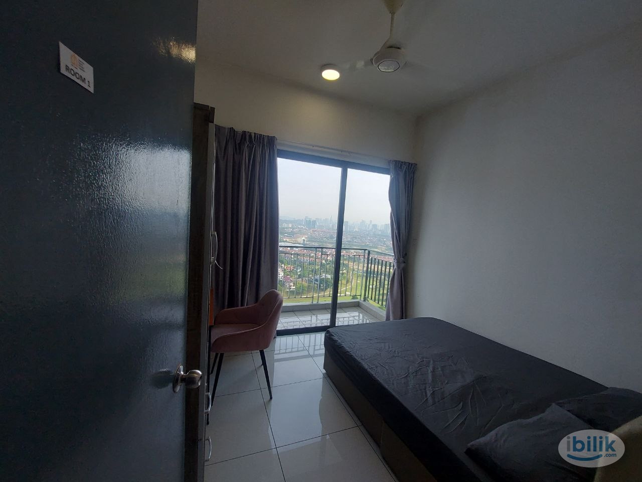 Medium room Link 2 Residence near TPM, APU, Pavillion, Nice view, facilities  - Image 1