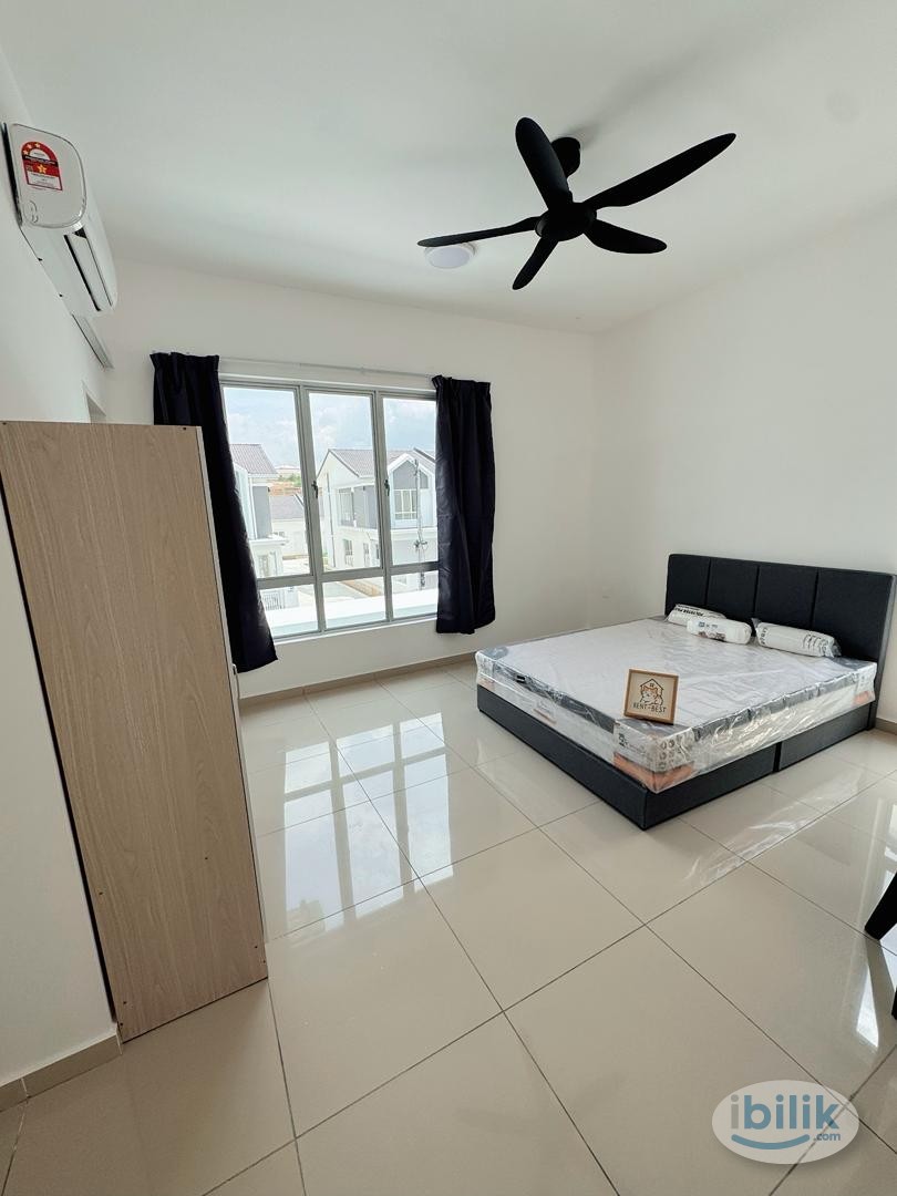 Cozy Master Room Fully furnished | Utilities included at Labu near Bandar Enstek, Nilai - Image 1