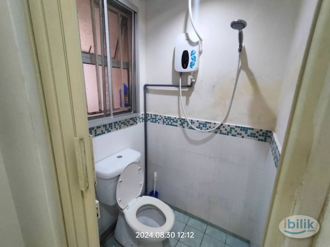 [Near LRT] Master Rom with Privacy @ Seri Maya,10mins to KLCC, walk to LRT, FF, Convenient - Image 2