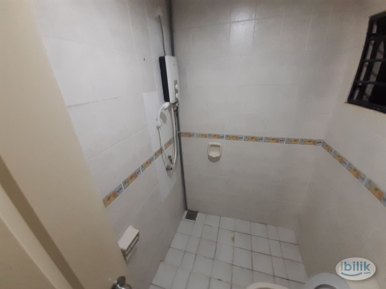 [MRT] Pelangi Utama Condo, Bandar Utama rooms – Near One Utama Mall MRT Bandar Utama - Image 1