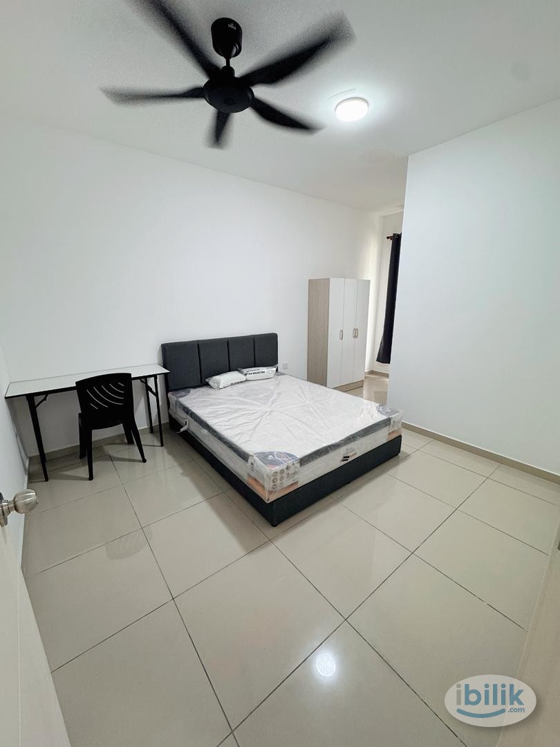 Cozy Middle Room Fully furnished | Utilities included at Tiara Sendayan near Labu, Bandar Enstek, Nilai - Image 1